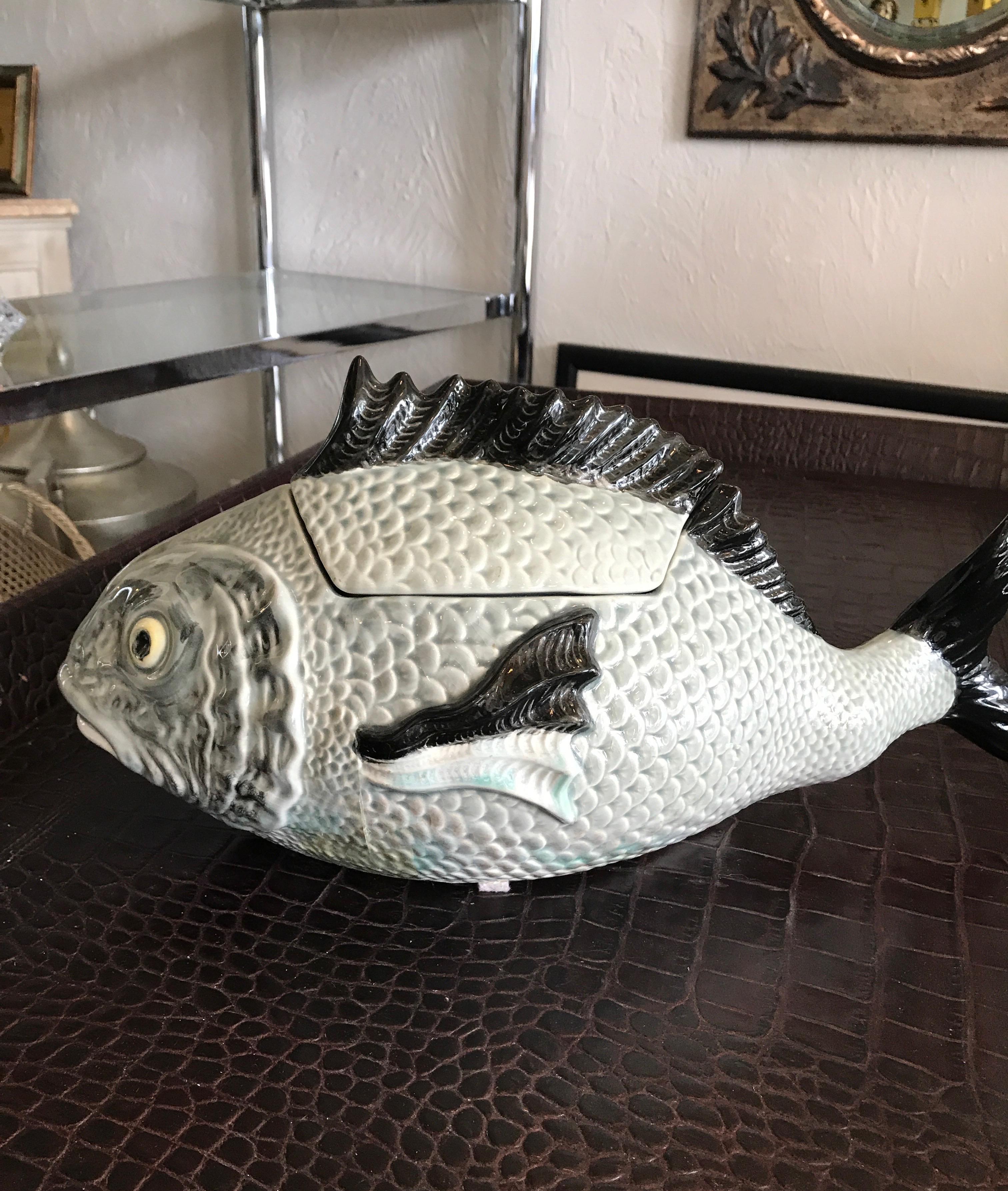 Vintage Fish Tureen For Sale 1