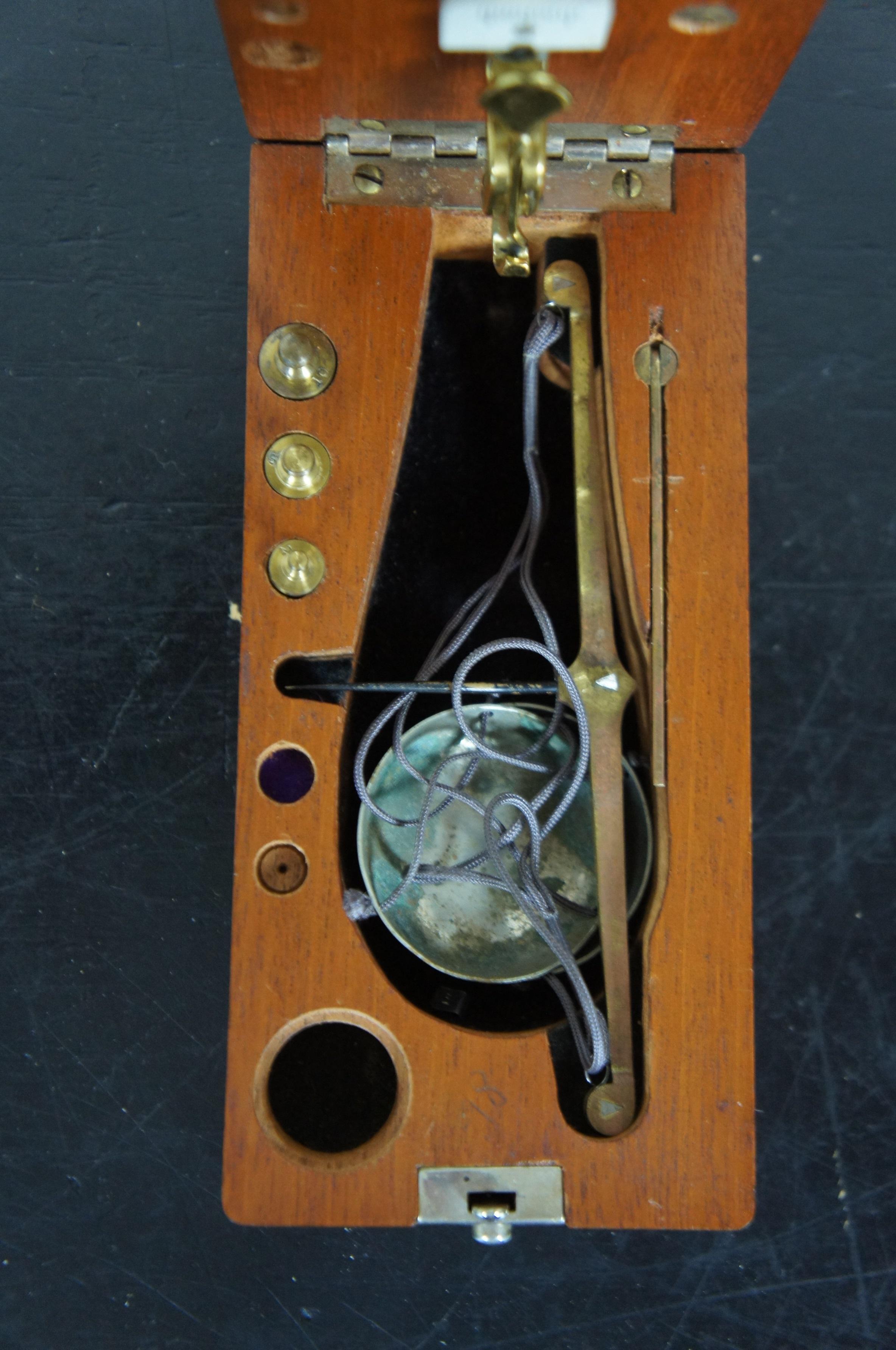 Brass Vintage Fisher Scientific Co Mini Apothecary Portable Scale Balance in Box 