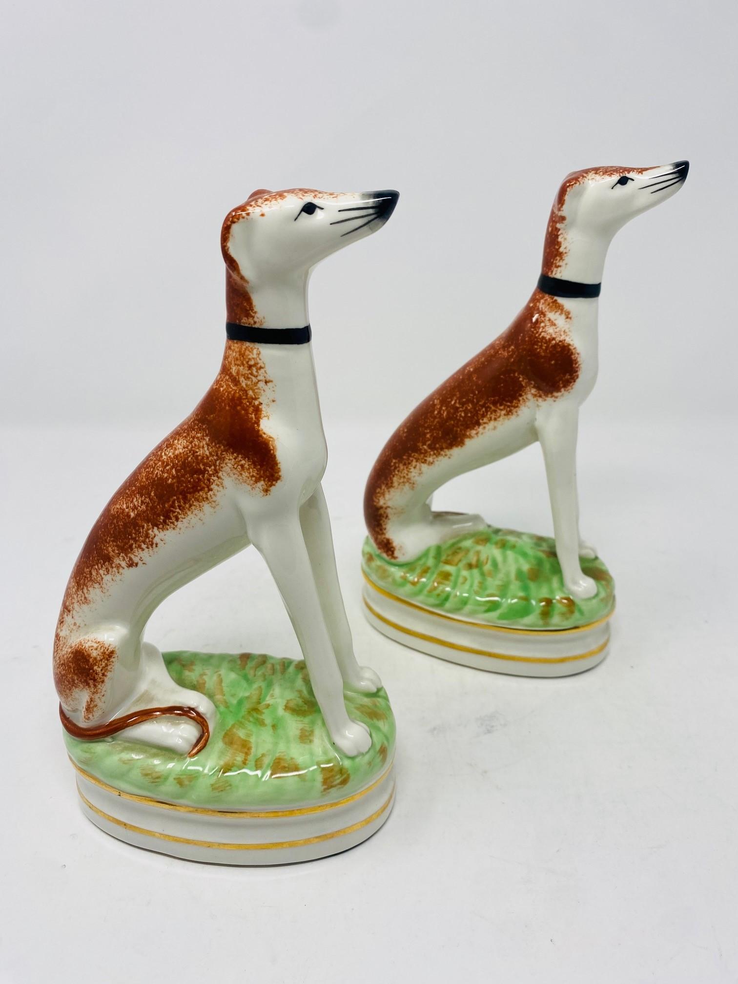 Vintage Fitz and Floyd Ceramic Staffordshire Hunting Dog Bookends For Sale 2