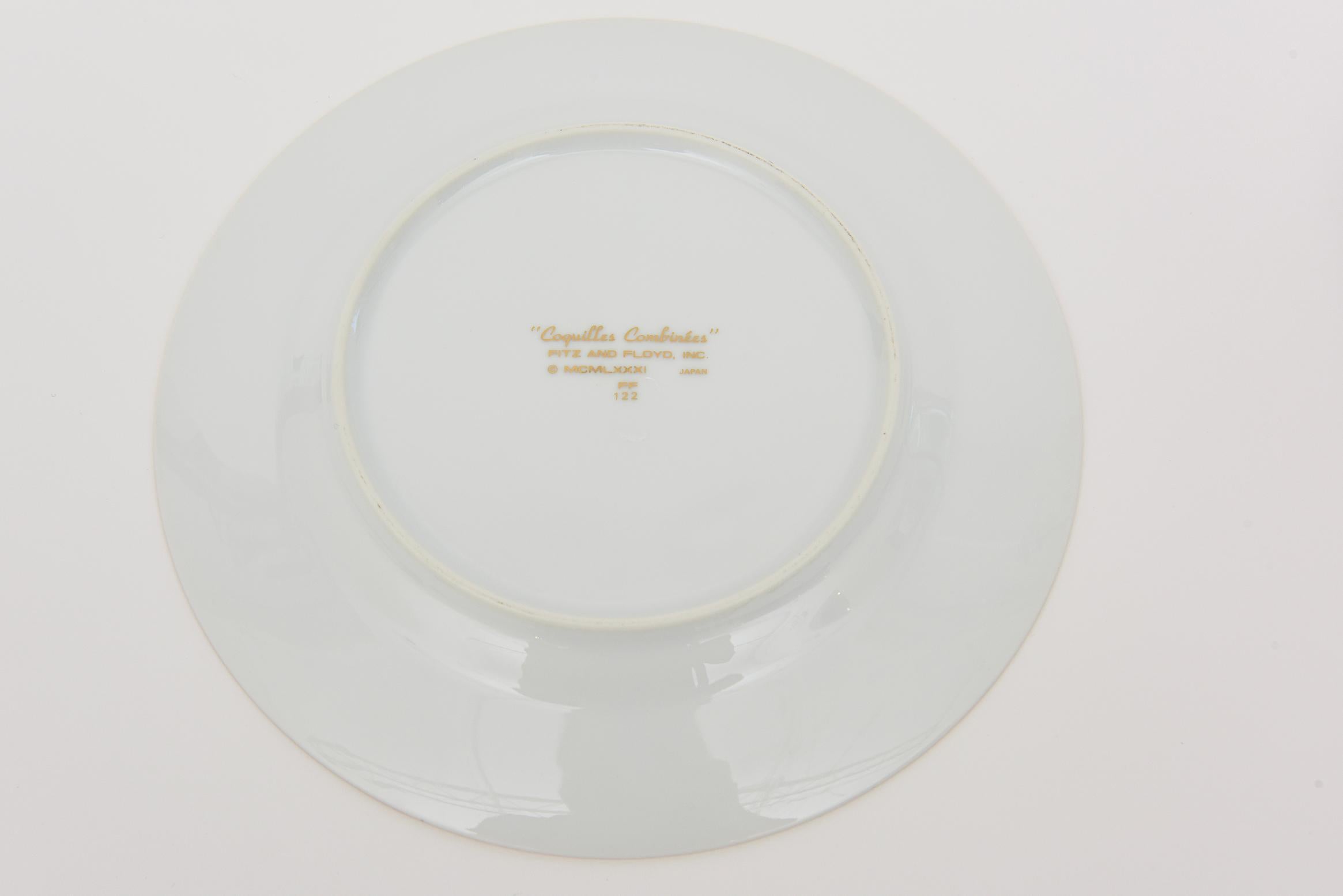 Vintage Fitz and Floyd Porcelain Gilded Shell Desert or Appetizer Shell Plates For Sale 5