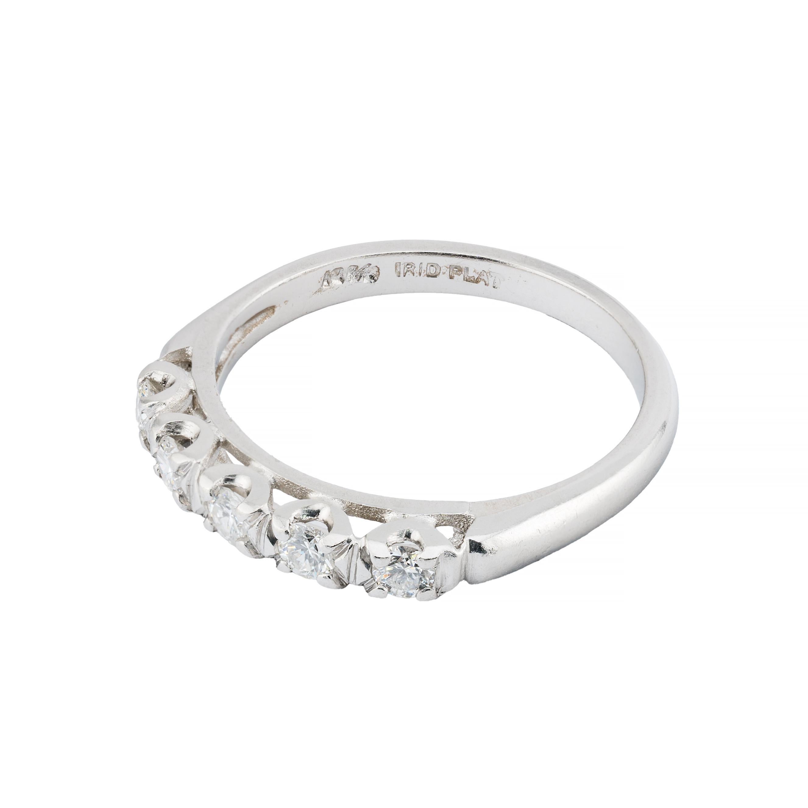 Brilliant Cut Vintage Five Stone 0.25ctw Diamond Wedding Band Ring in Platinum