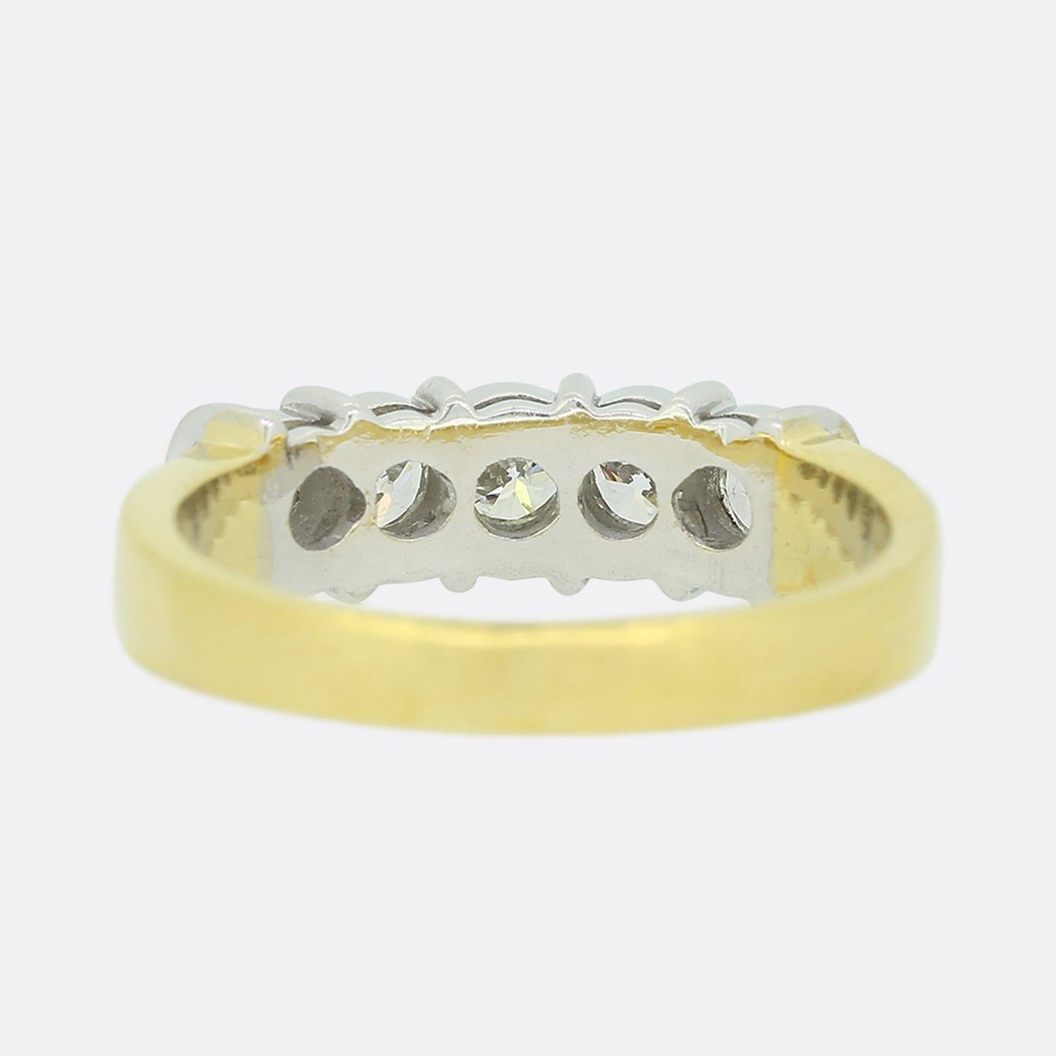 Vintage Fünf-Stein-Diamant-Ring mit 0,90 Karat Diamant (Rundschliff) im Angebot