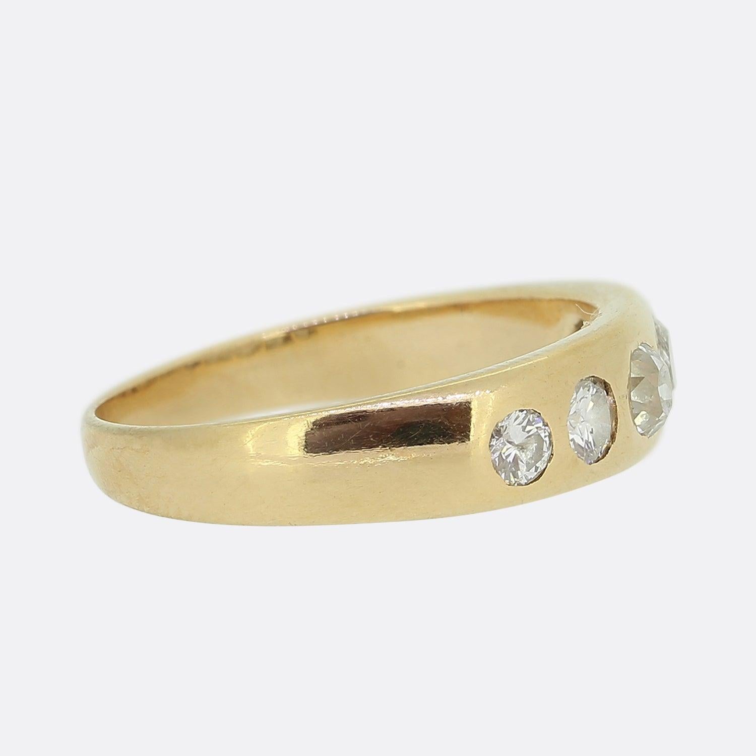 Vintage Five-Stone Diamond Ring In Good Condition In London, GB