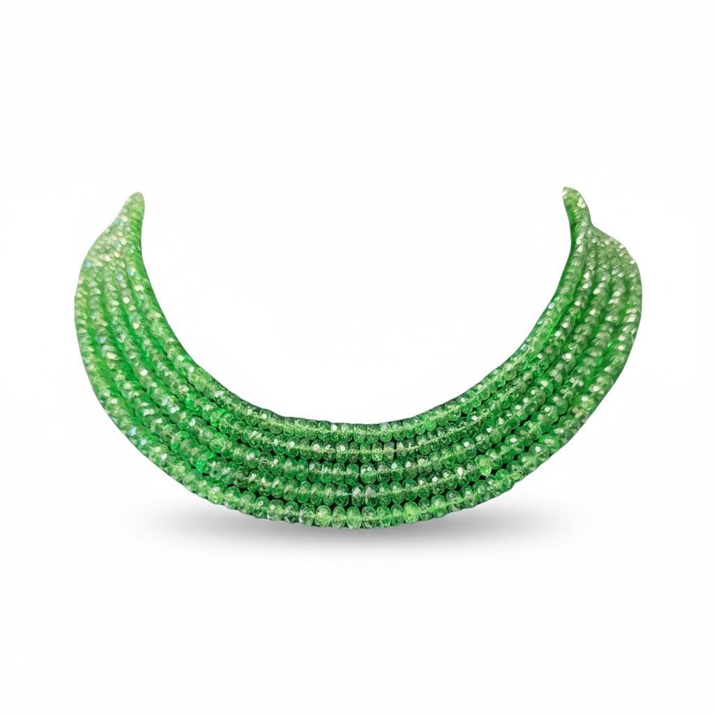 Perle Vintage Collier de perles d'émeraude à cinq brins avec fermoir en platine et diamant en vente