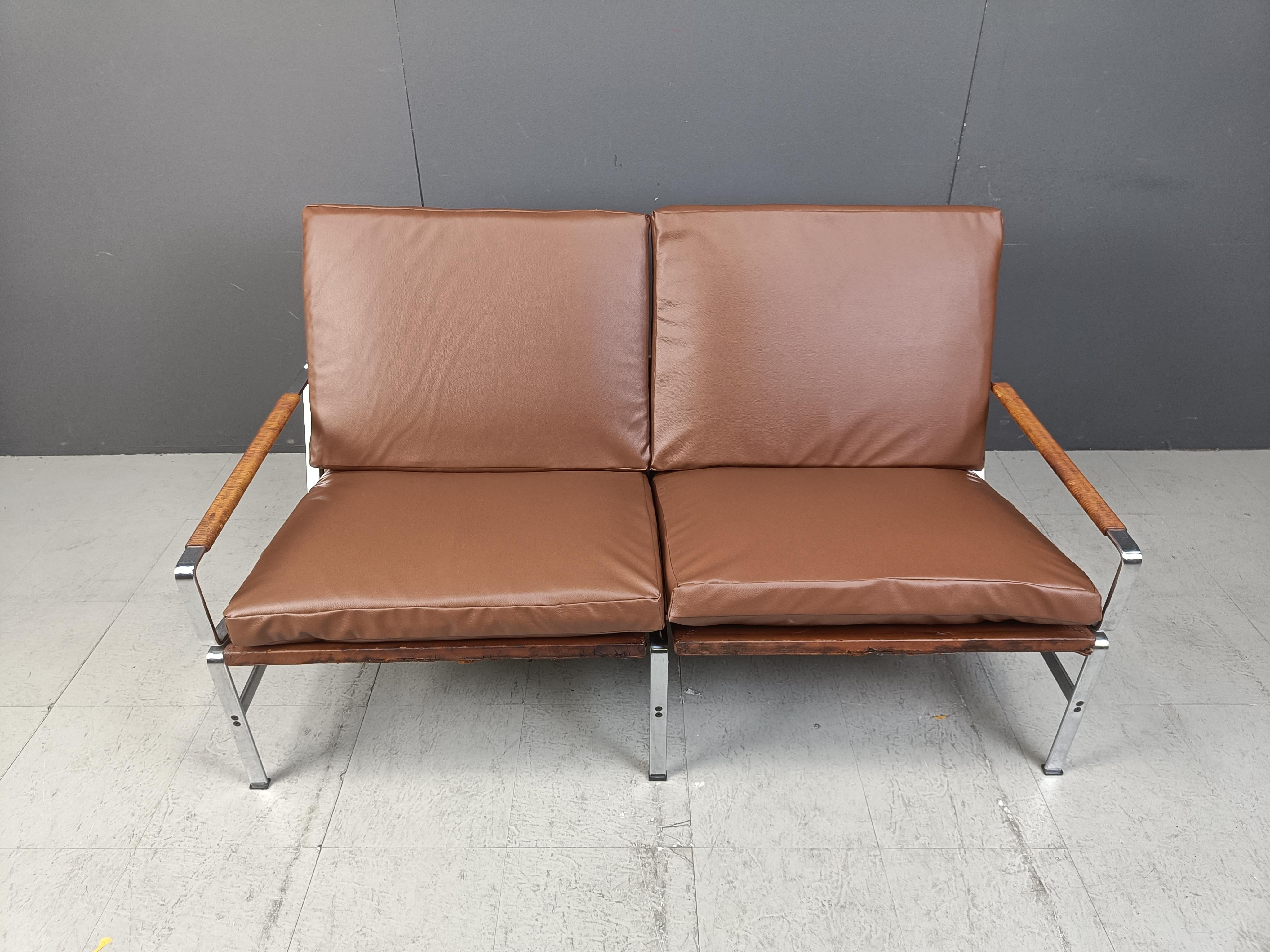 Scandinave moderne Sofa FK 6720 de Fabricius & Kastholm pour Kill International, années 1960 en vente