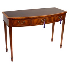 Vintage Flame Mahogany Console Serving Table William Tillman, 20th Century