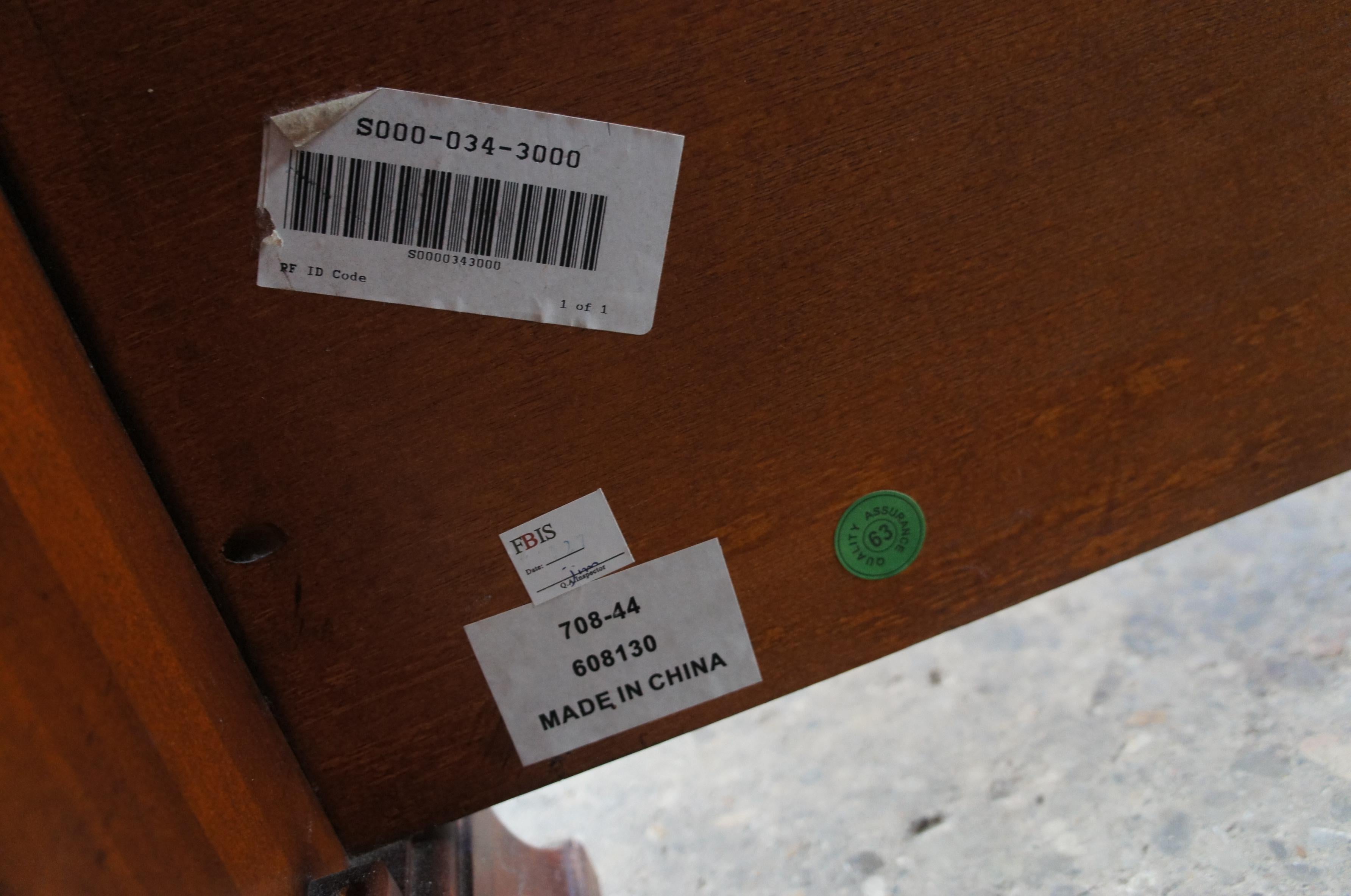 Vintage Flame Mahogany Matchbook Burl Traditional King Size Sleigh Bed 5