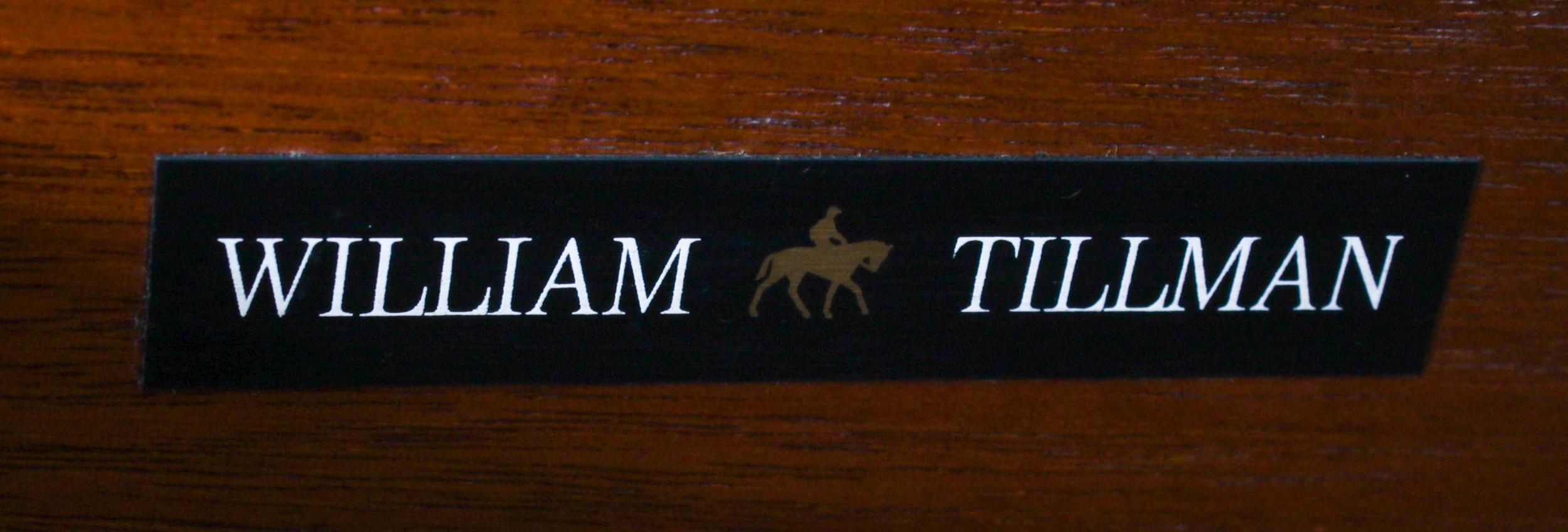 Credenza Sheraton d'epoca in mogano fiammato di William Tillman XX secolo in vendita 8