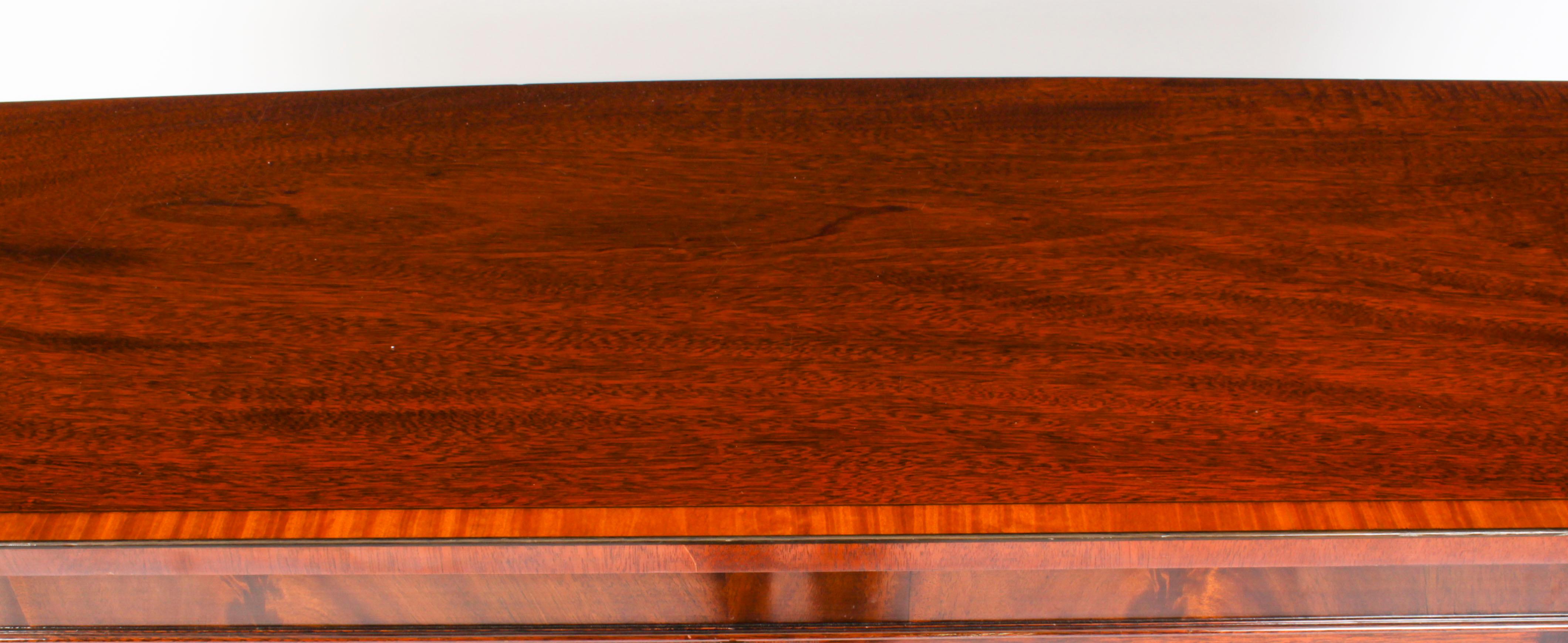 Vintage Flame Mahogany Sideboard by William Tillman 20th C In Good Condition In London, GB