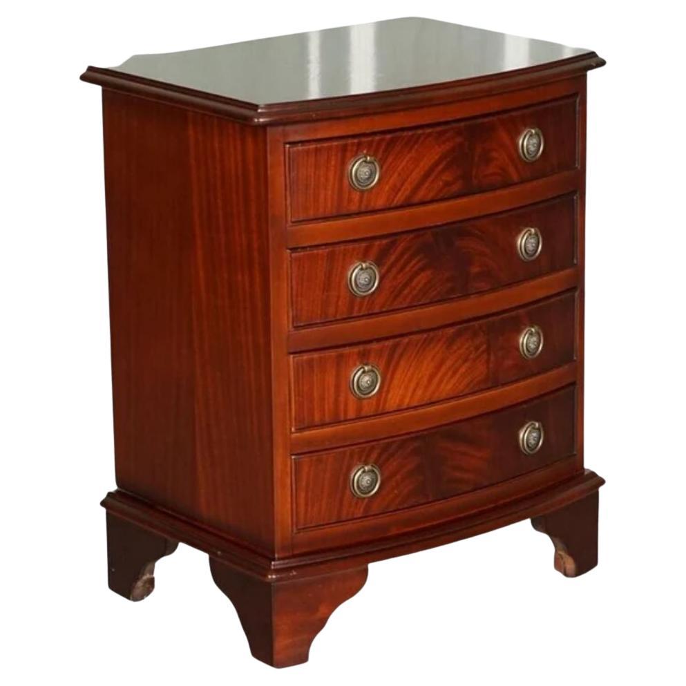 Vintage Flamed Mahogany Georgian Style Chest of Drawers End Lamp Table For Sale