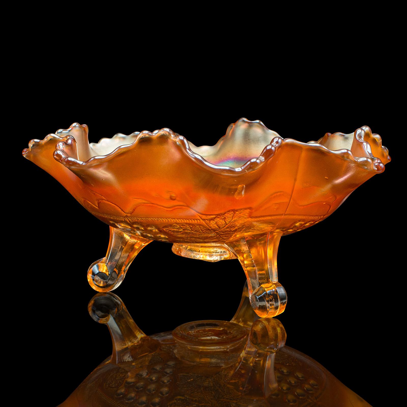 Britannico Piatto Potpourri svasato d'epoca, inglese, vetro lustro di Carnevale, ciotola Bonbon, 1950 in vendita