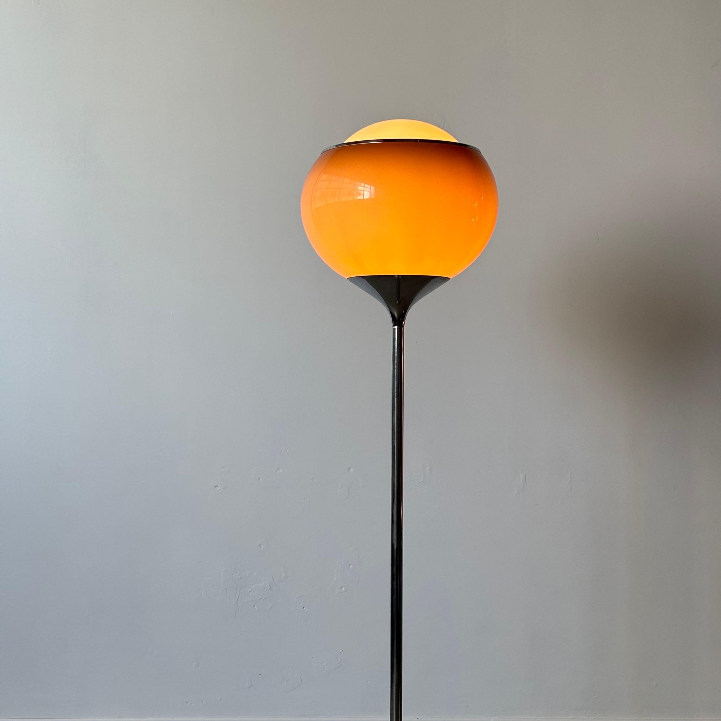 Vintage ‘Flash’ floor lamp by Studio 6G for Harvey Guzzini, 1968 Italy 4