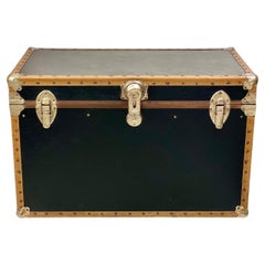 Vintage Flat Top Steamer Trunk, 20th Century