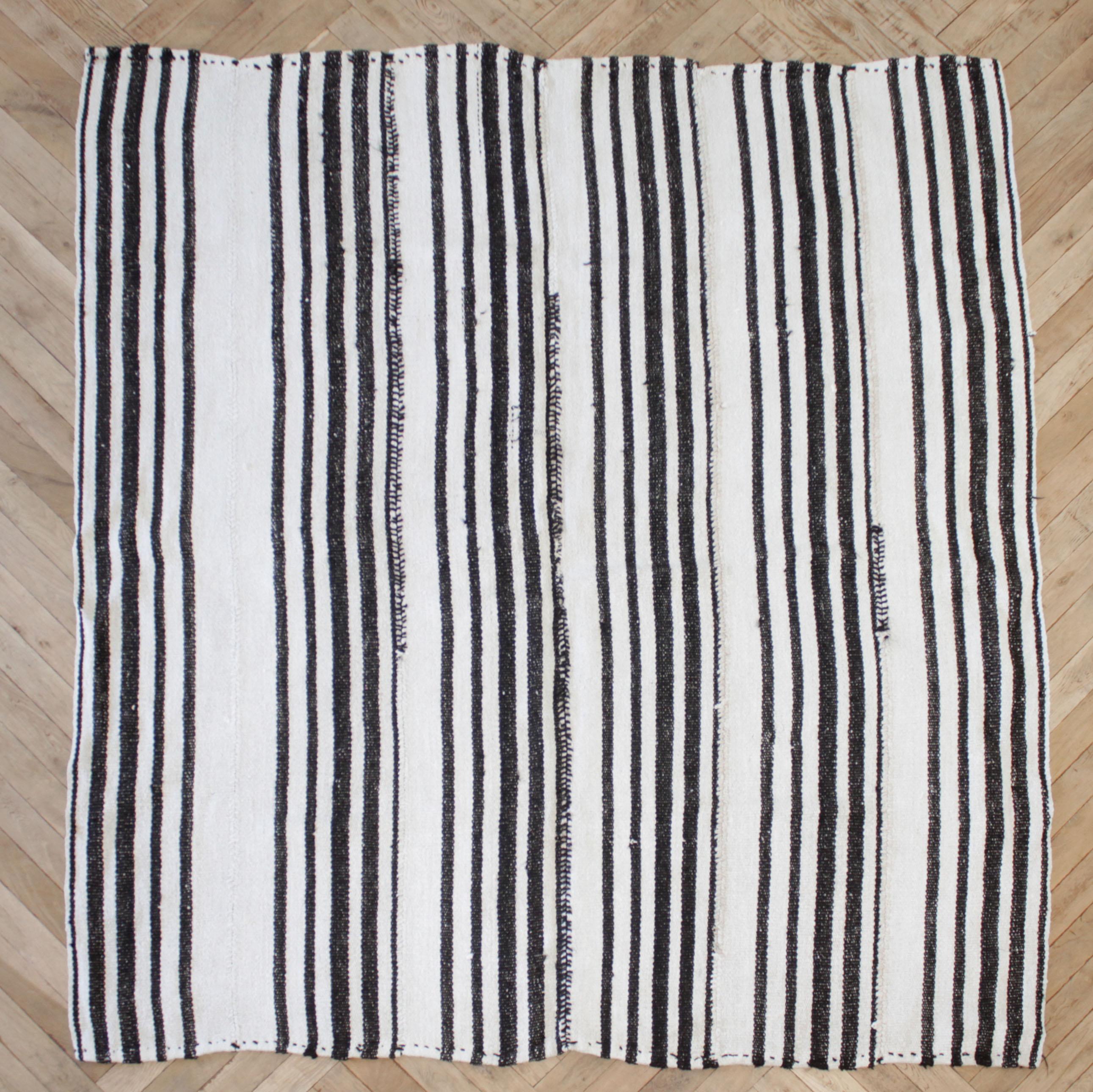 20th Century Vintage Flat-Weave Hemp Stripe Turkish Rug White with Dark Brown Stripes For Sale