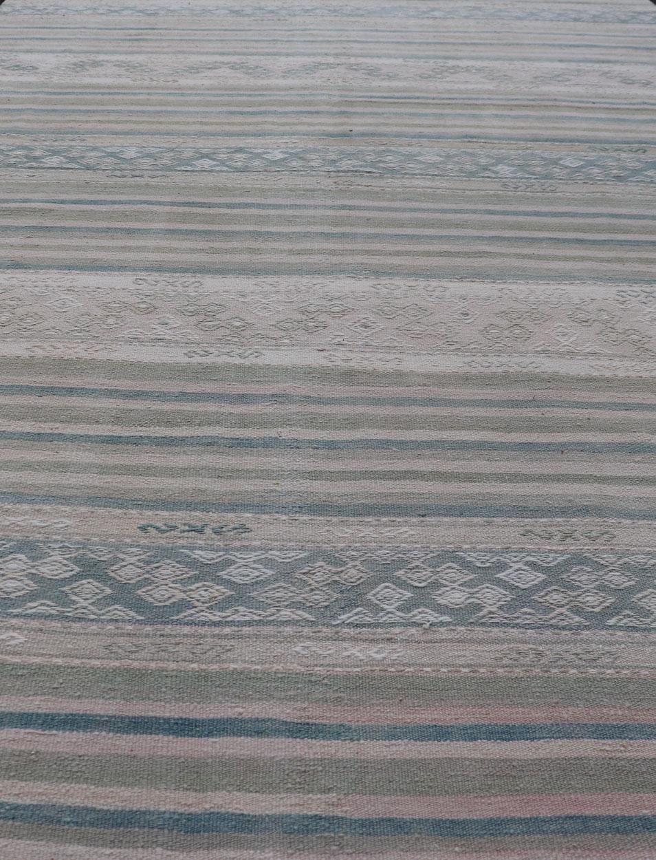 20th Century Vintage Flat-Weave Kilim with Embroideries in Blush, Green, Blue and Gray For Sale