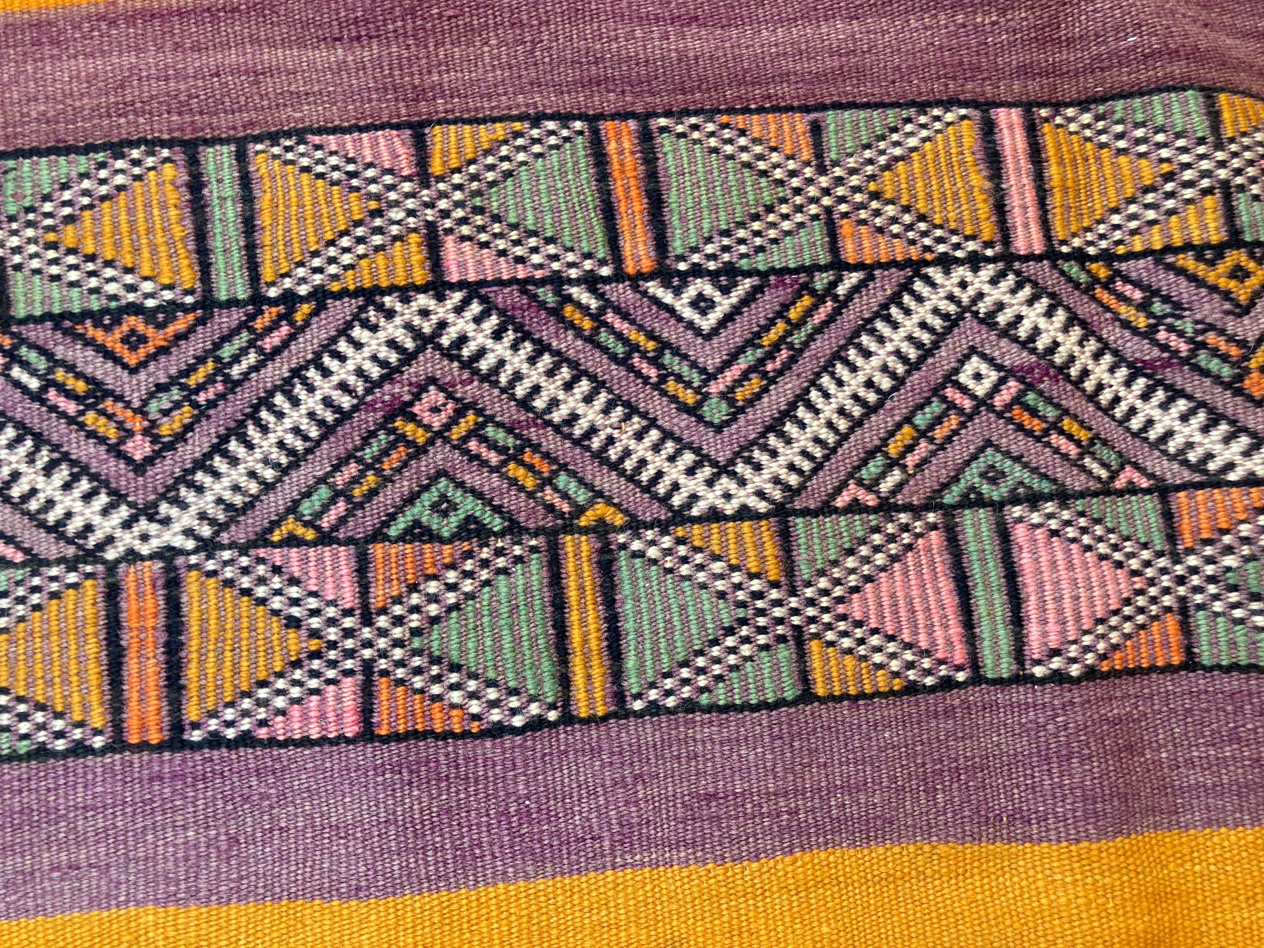 1960s Vintage Flat-Weave Berber Moroccan Rug For Sale 7