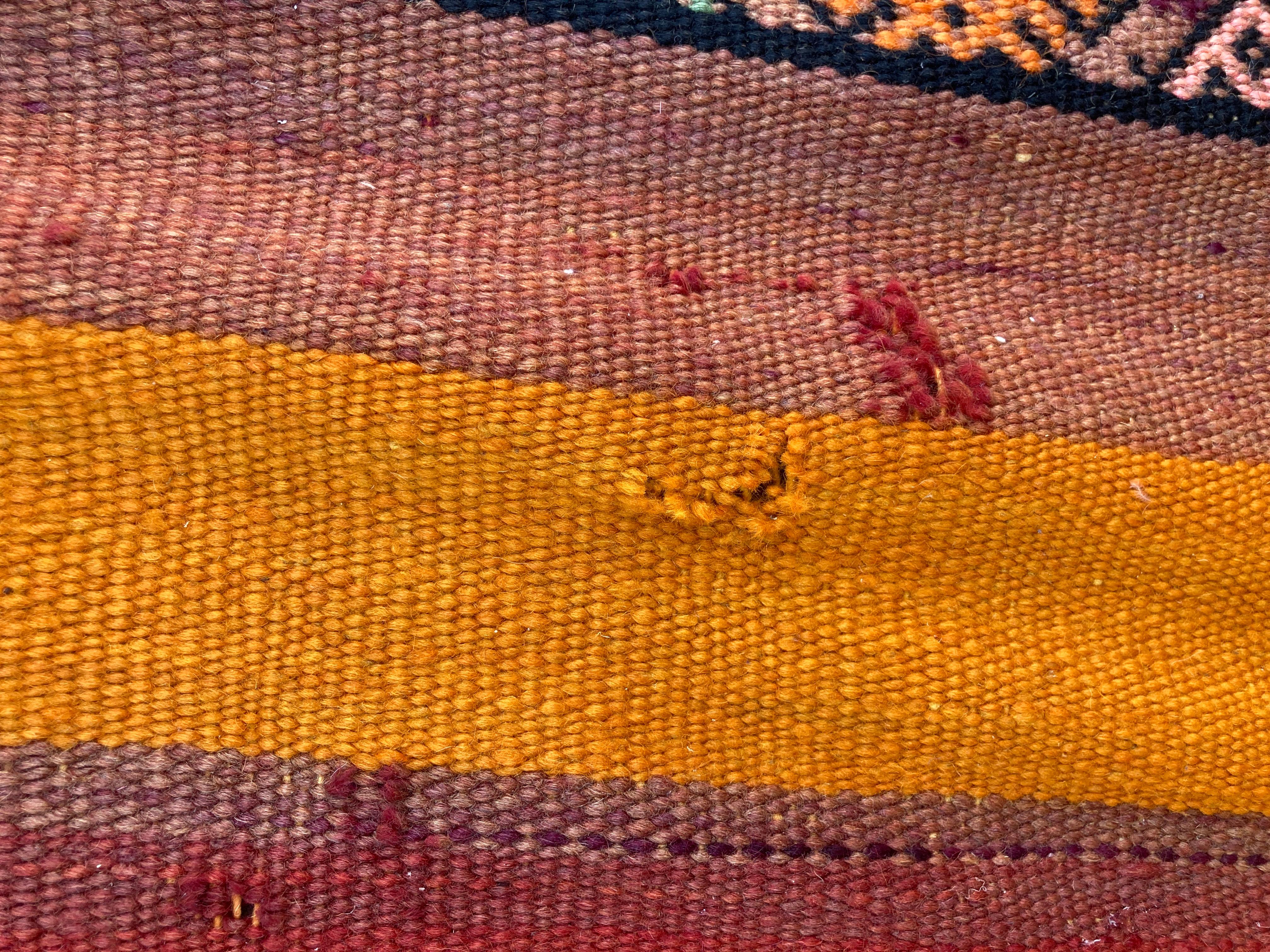 Wool 1960s Vintage Flat-Weave Berber Moroccan Rug For Sale