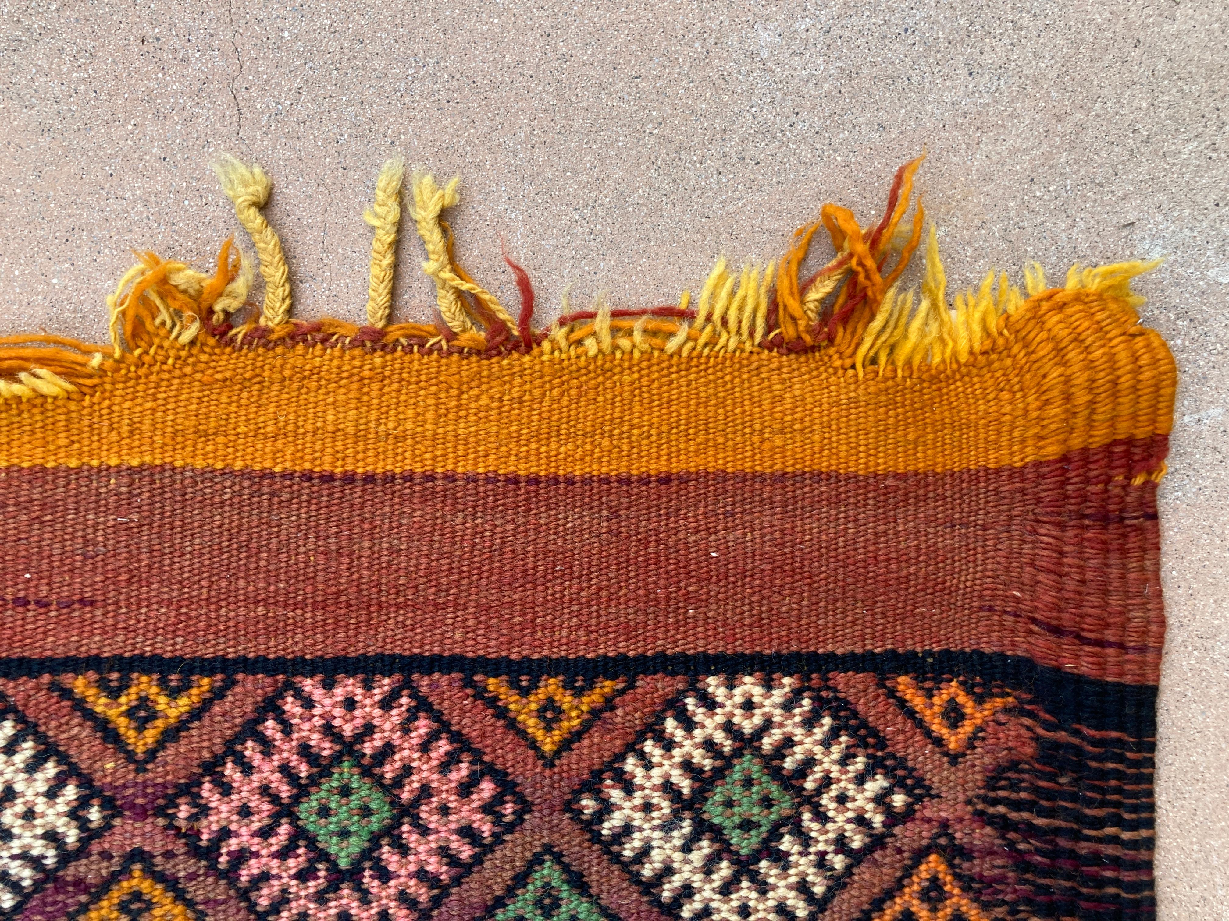 1960er Jahre Vintage Flachgewebe Berber Marokkanischer Teppich im Angebot 11
