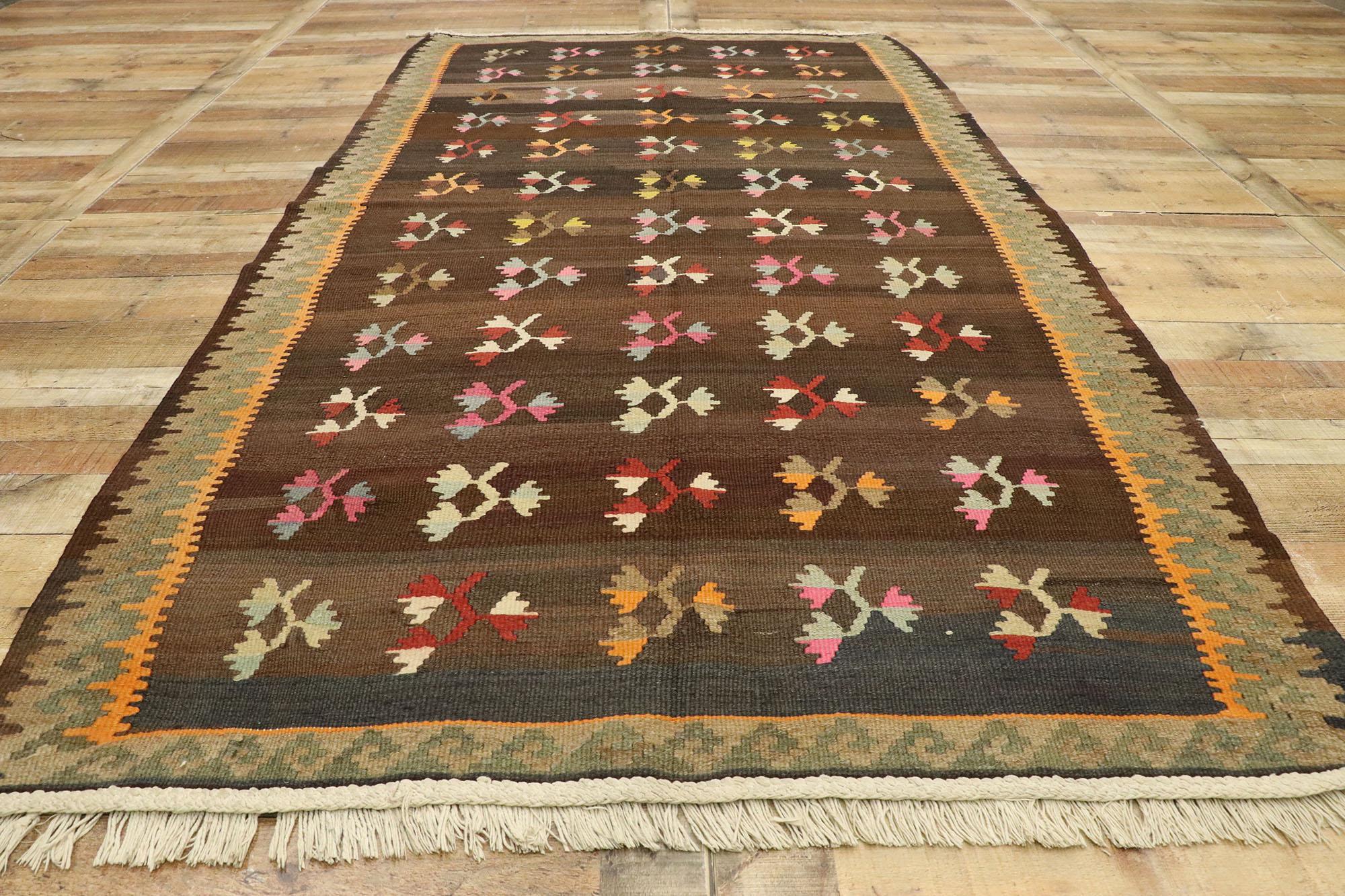 Wool Vintage Flat-Weave Turkish Floral Kilim Rug with Boho Farmhouse Style For Sale