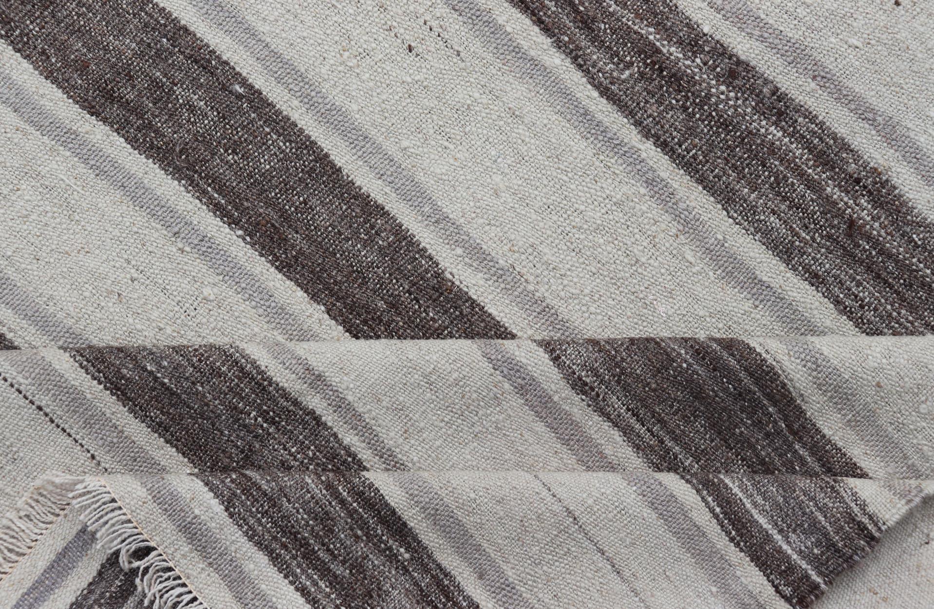 Kilim Turco Vintage de Tejido Plano con Rayas en Marfil, Gris y Carbón en venta 4