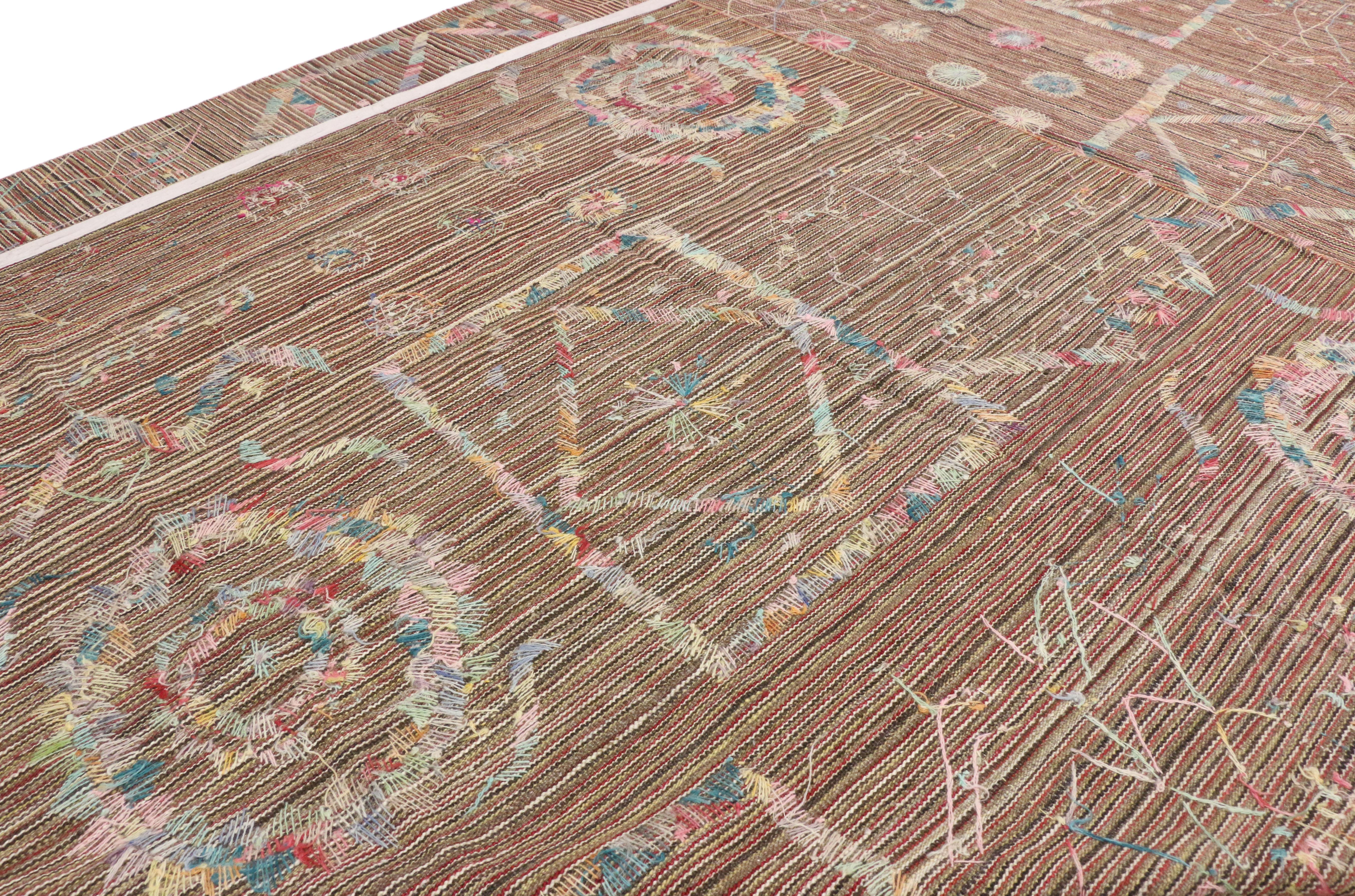 Hand-Woven Vintage Flatweave Kilim Rug with Embroidered Suzani Design in Soft Pastel Colors