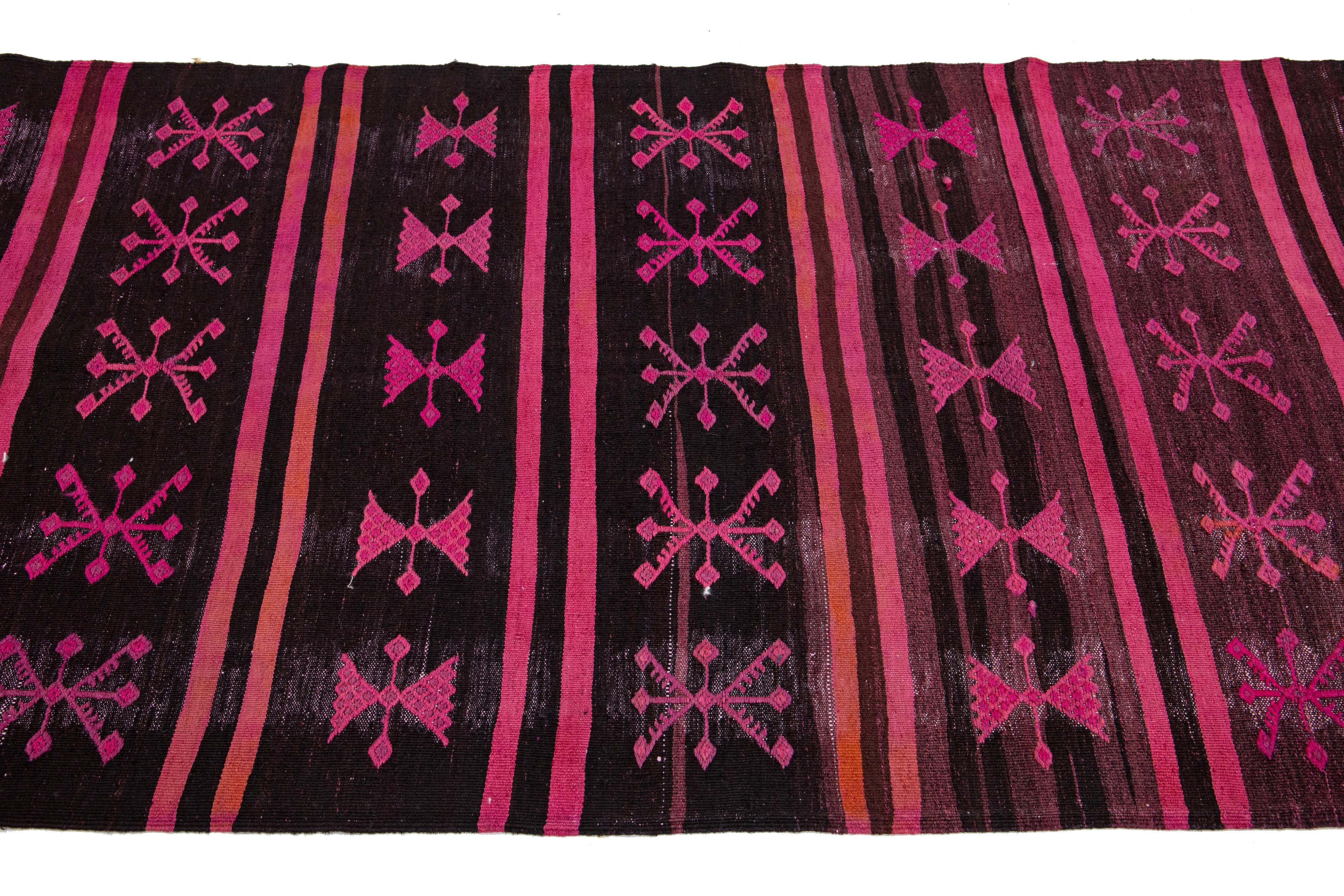 20th Century Vintage Flatweave Kilim Wool Rug Geometric In Pink and Brown Color   For Sale