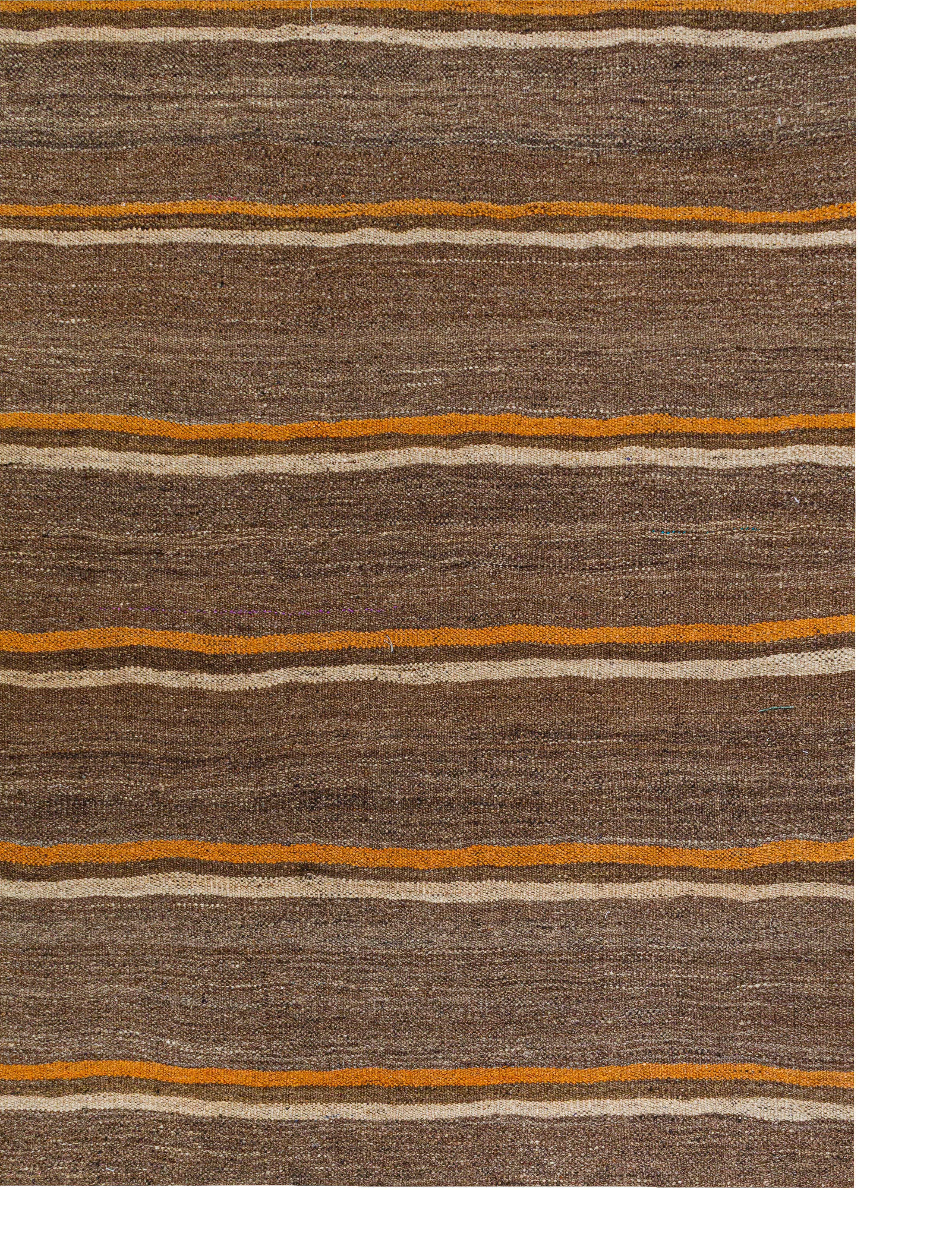 Vintage Flatweave Runner – Timeless Minimalist Craftsmanship For Sale 2