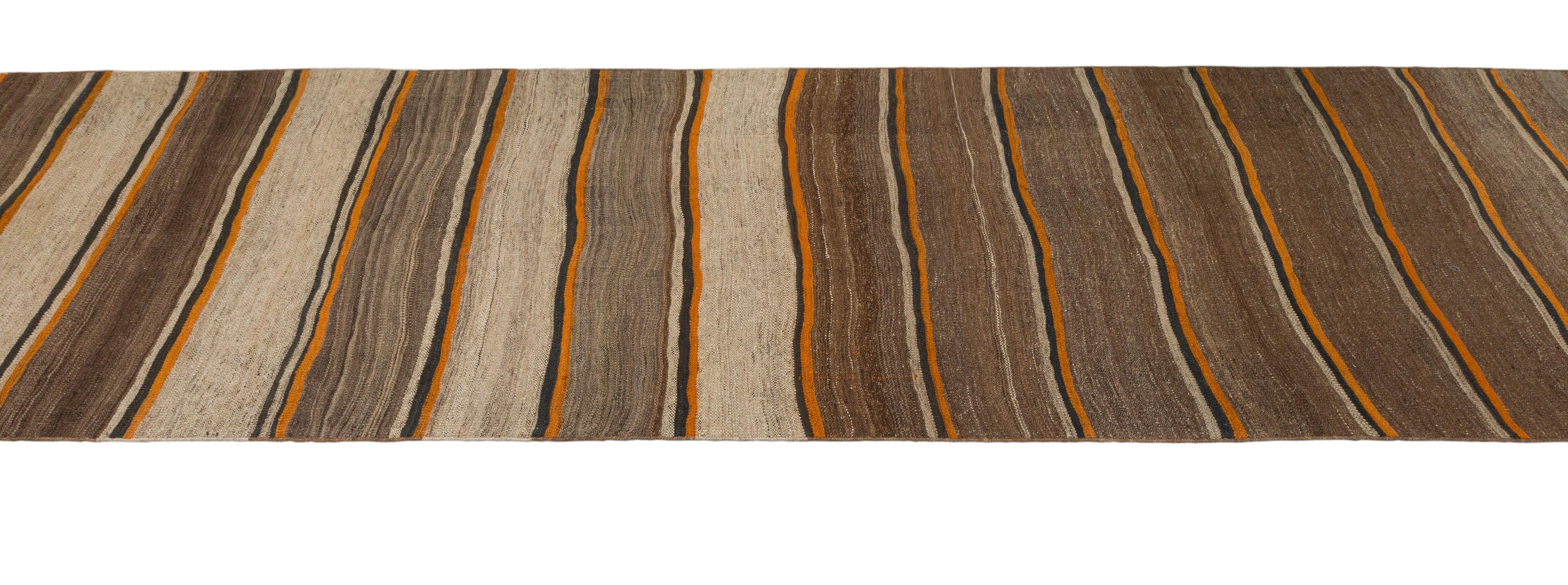 Late 20th Century Vintage Flatweave Runner – Timeless Minimalist Craftsmanship For Sale