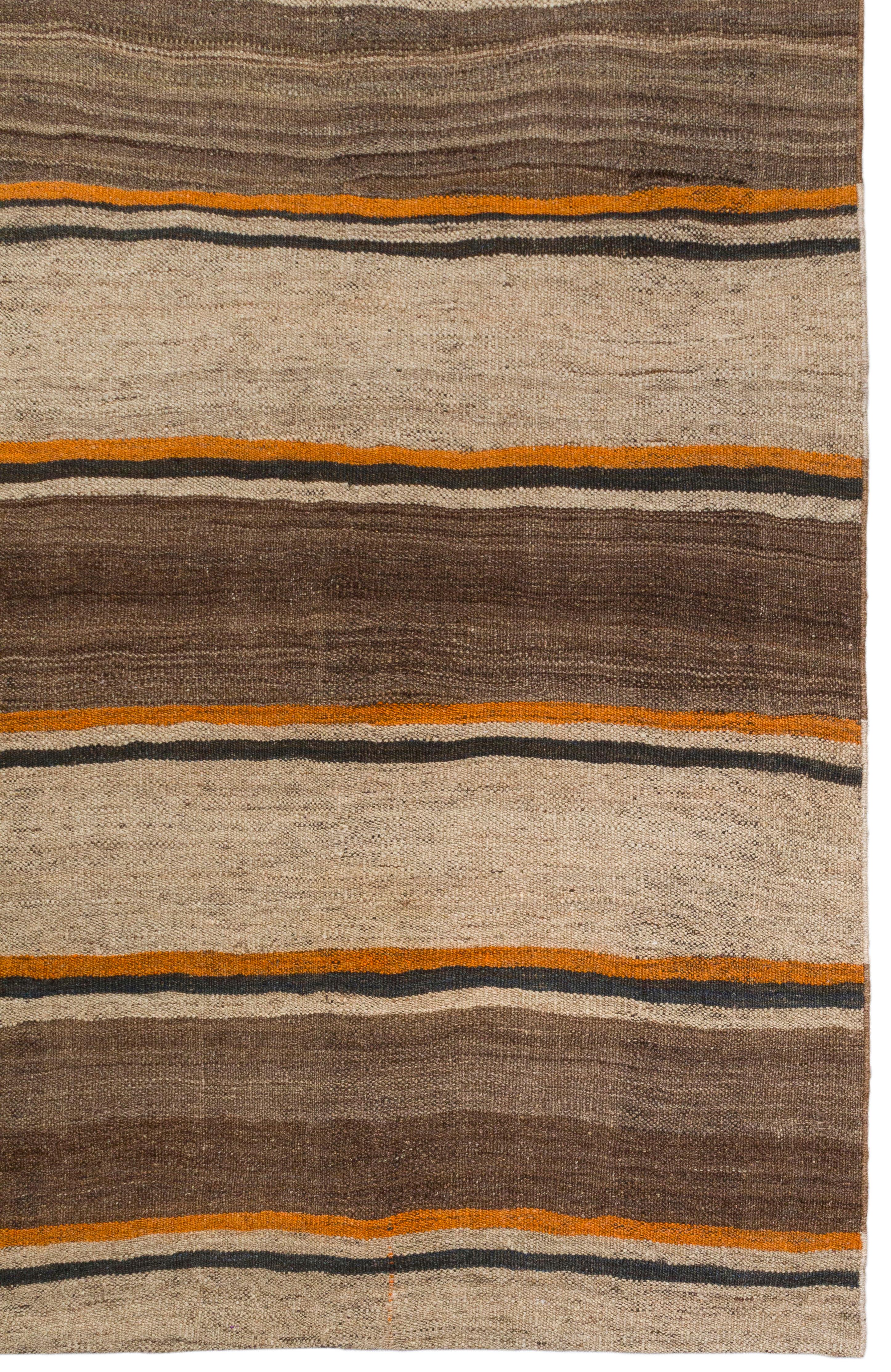 Wool Vintage Flatweave Runner – Timeless Minimalist Craftsmanship For Sale