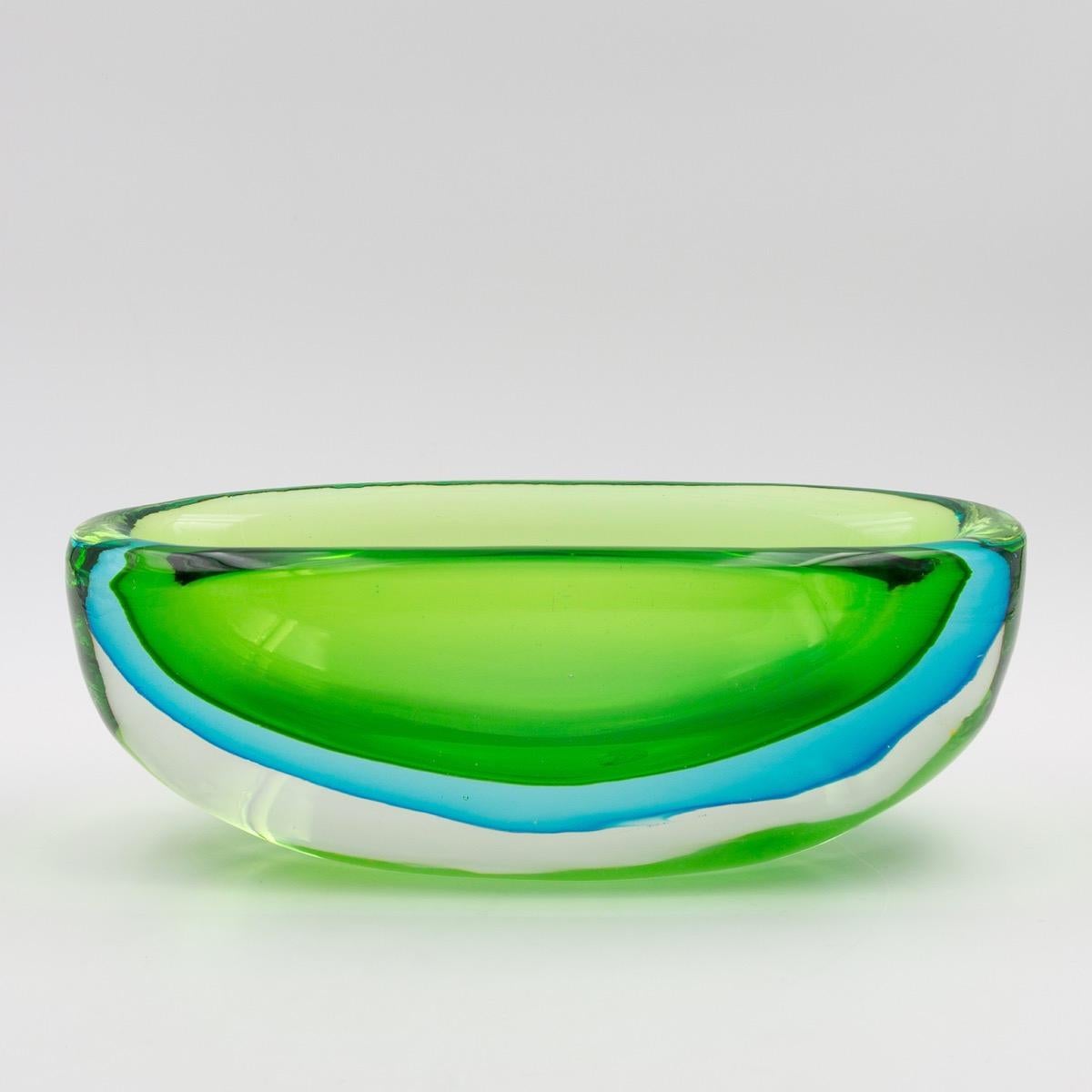 Vintage Flavio Poli for Seguso Vetri d'Arte Large Green and Blue Glass Dish In Good Condition In Brussels, BE