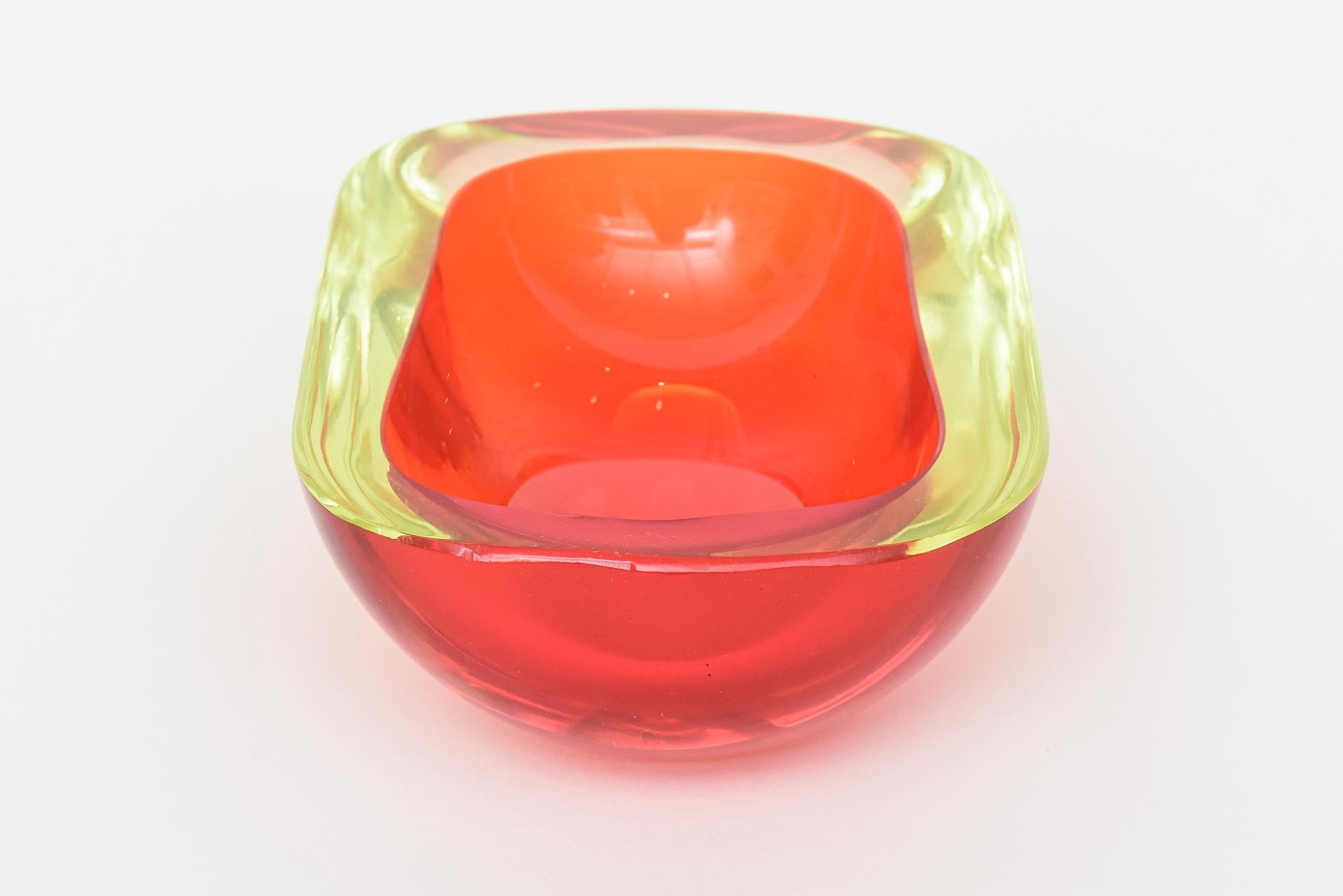 Vintage Flavio Poli Murano Red and Yellow Uranium Sommerso Oblong Glass Bowl In Good Condition For Sale In North Miami, FL