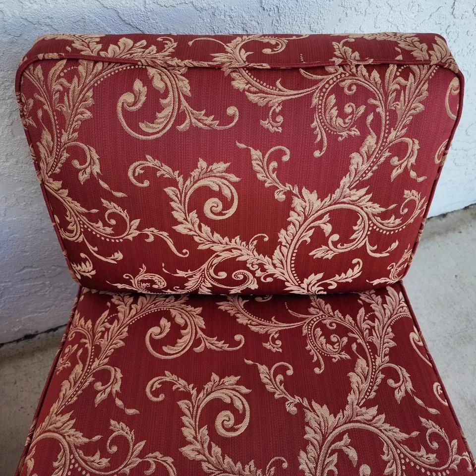 Coppia di sedie a pantofola Fleur De Lys d'epoca in vendita 6