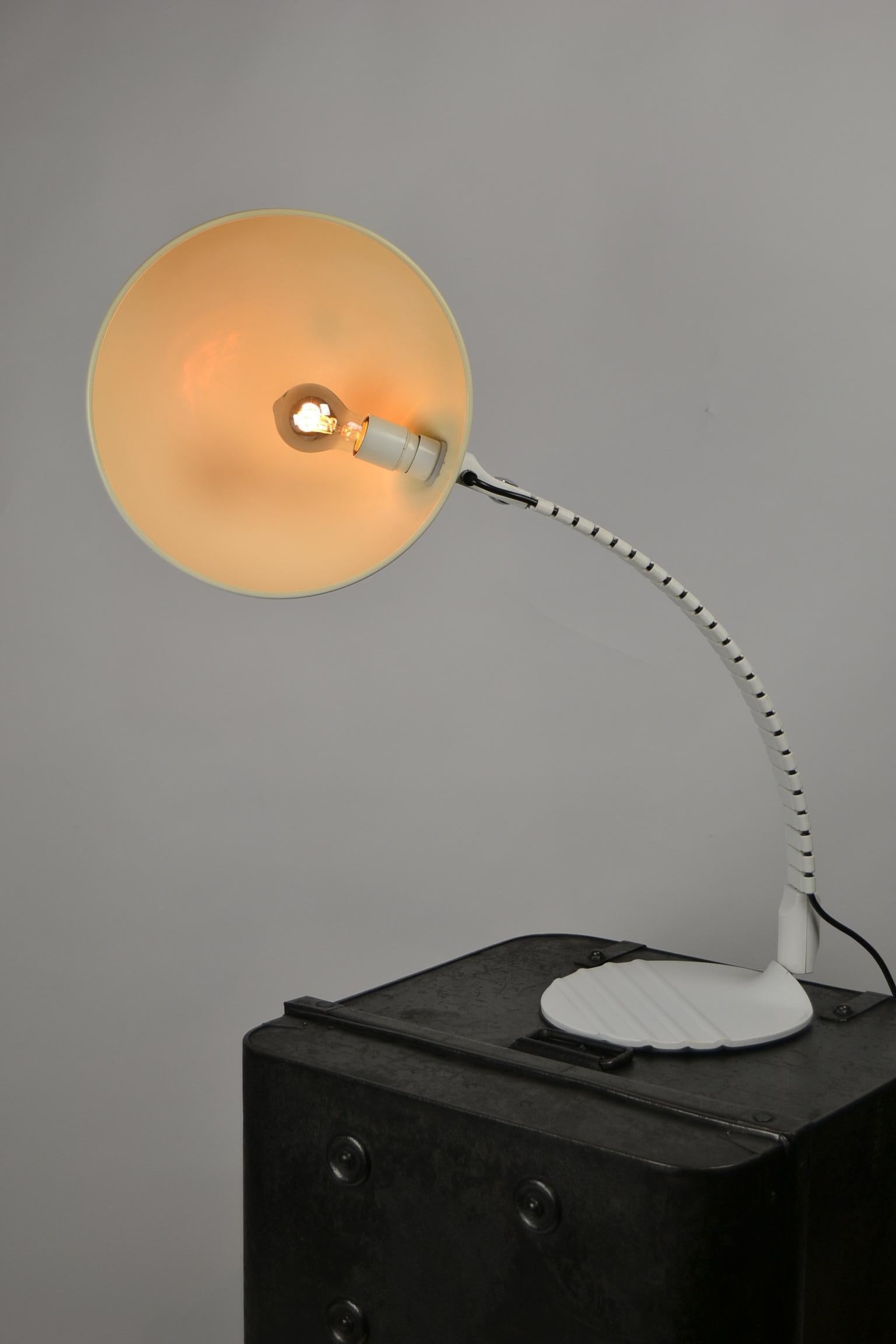 Mid-Century Modern Vintage Flex Table Lamp by Elio Martinelli for Martinelli Luce, Italy, 1970s 