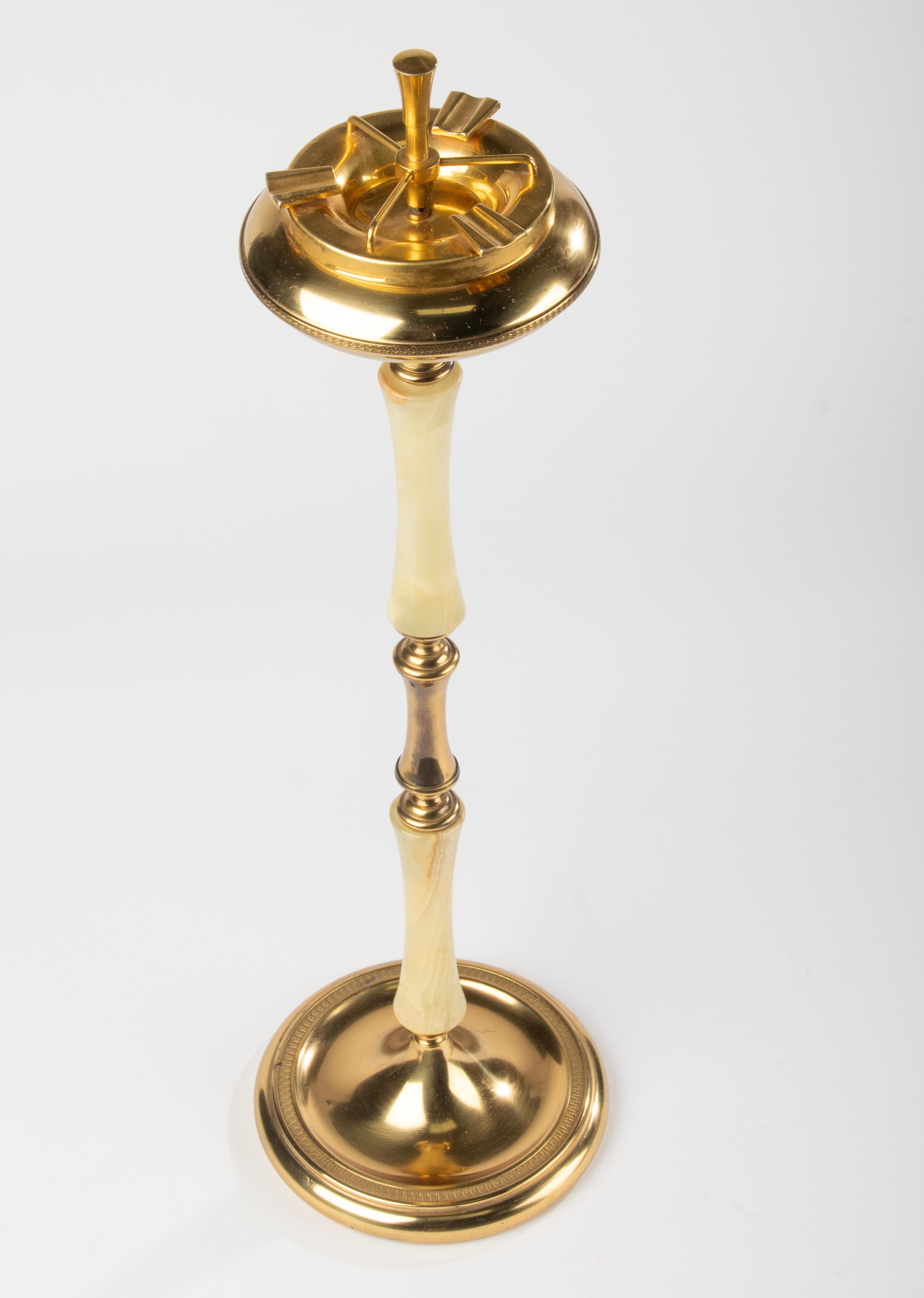 Stand-Aschenbecherständer im Hollywood-Regency-Stil – Bass und Onyx (Mitte des 20. Jahrhunderts) im Angebot