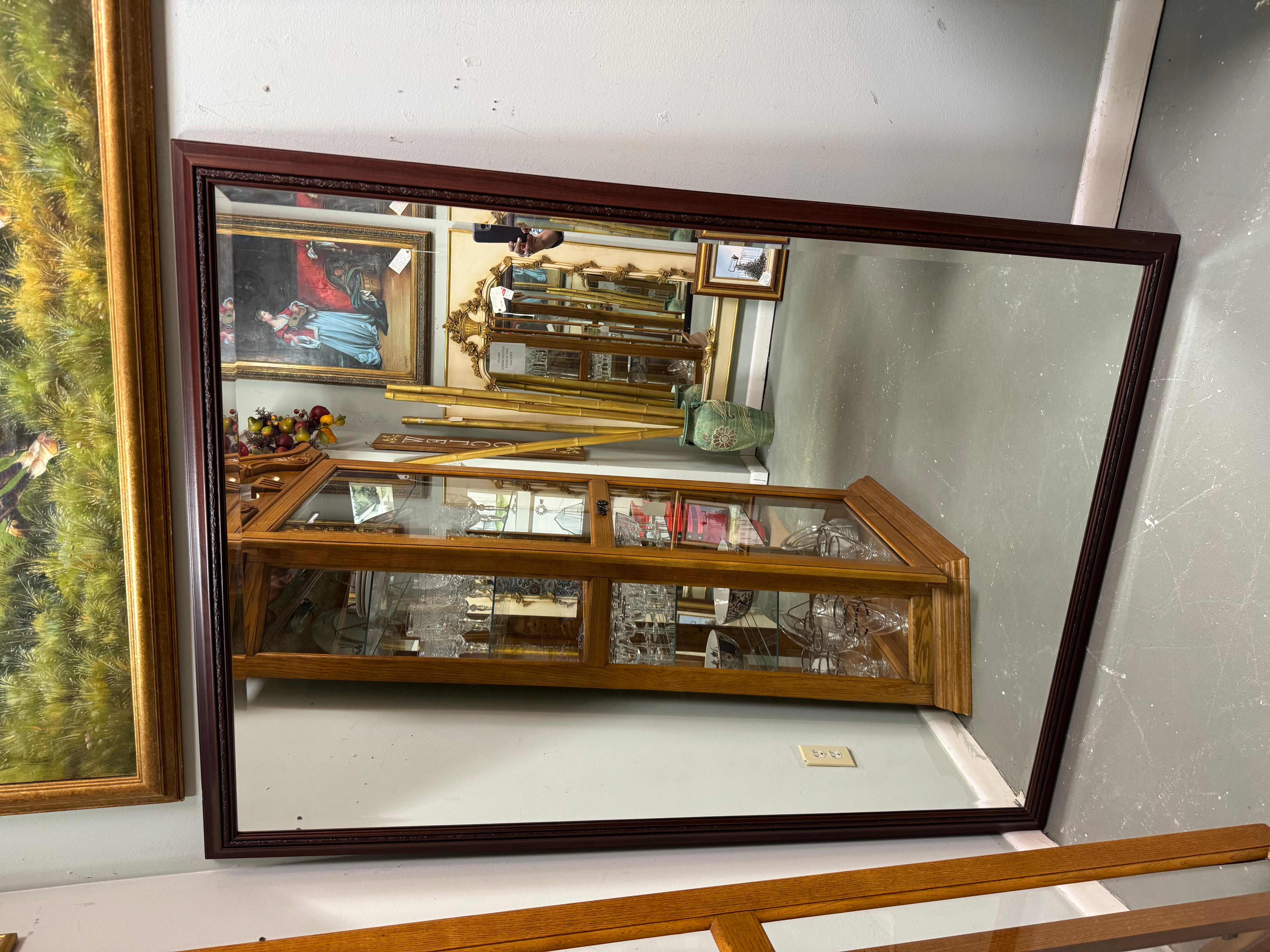 Espejo de suelo vintage extragrande con marco sencillo de madera lisa marrón Estadounidense en venta