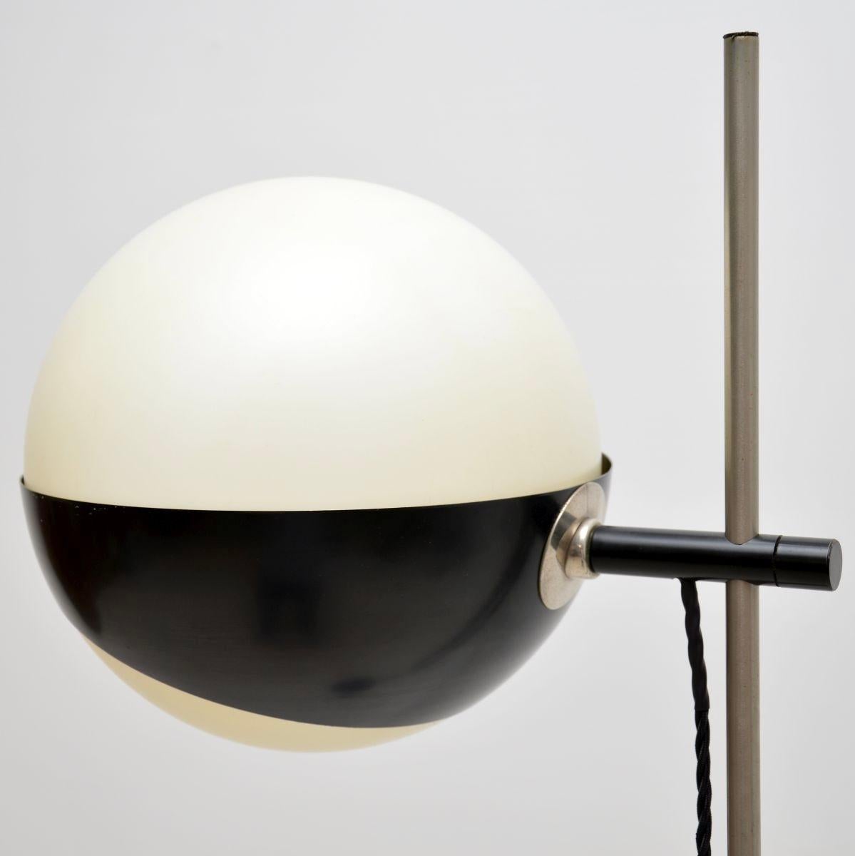 Vintage Floor Lamp by Hala Zeist In Good Condition For Sale In London, GB