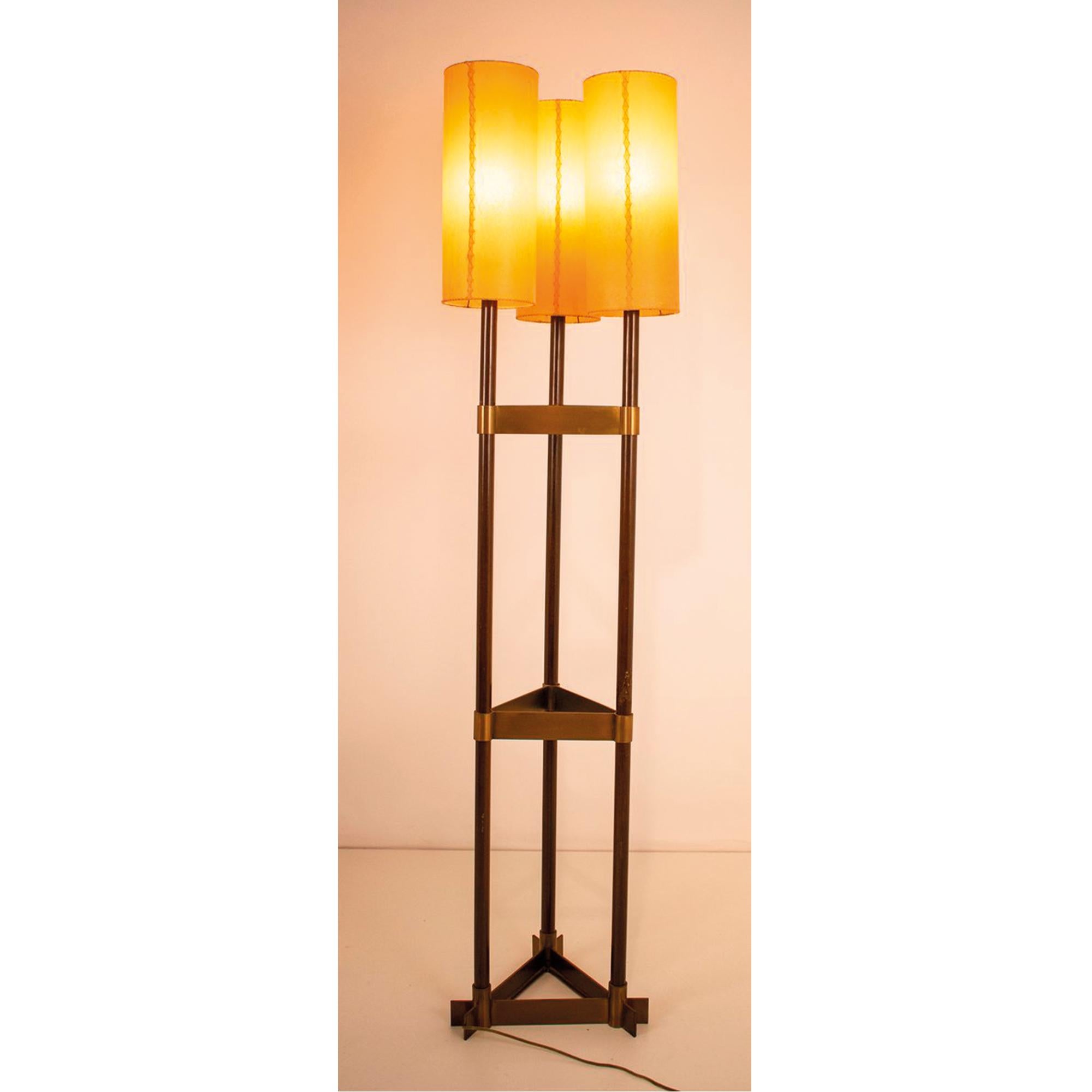  Stehlampe im Vintage-Stil von Jordi Vilanova, Design 1960er Jahre (Moderne der Mitte des Jahrhunderts) im Angebot