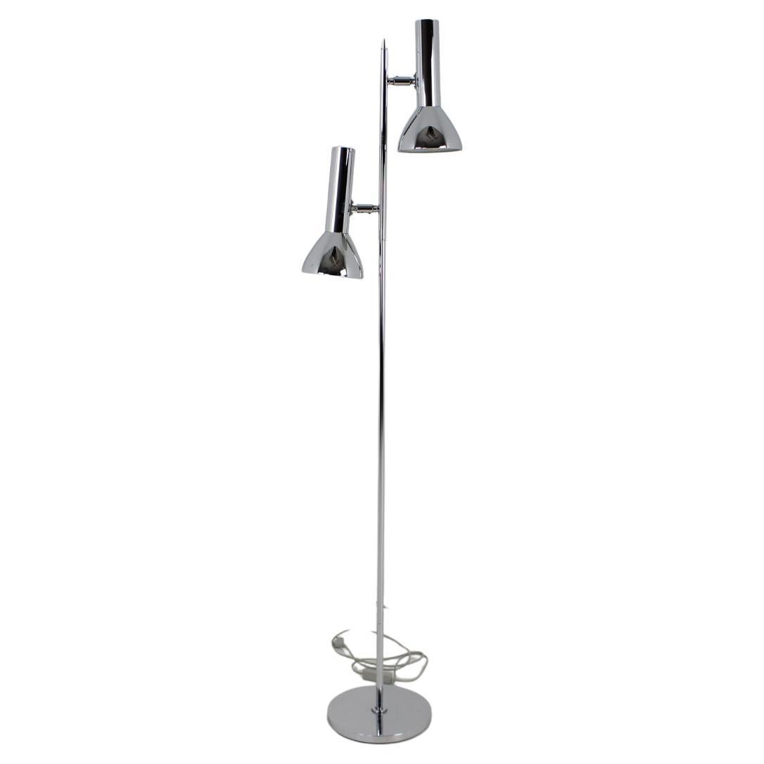 Lampadaire vintage Koch & Lowy pour OMI, 1970 en vente