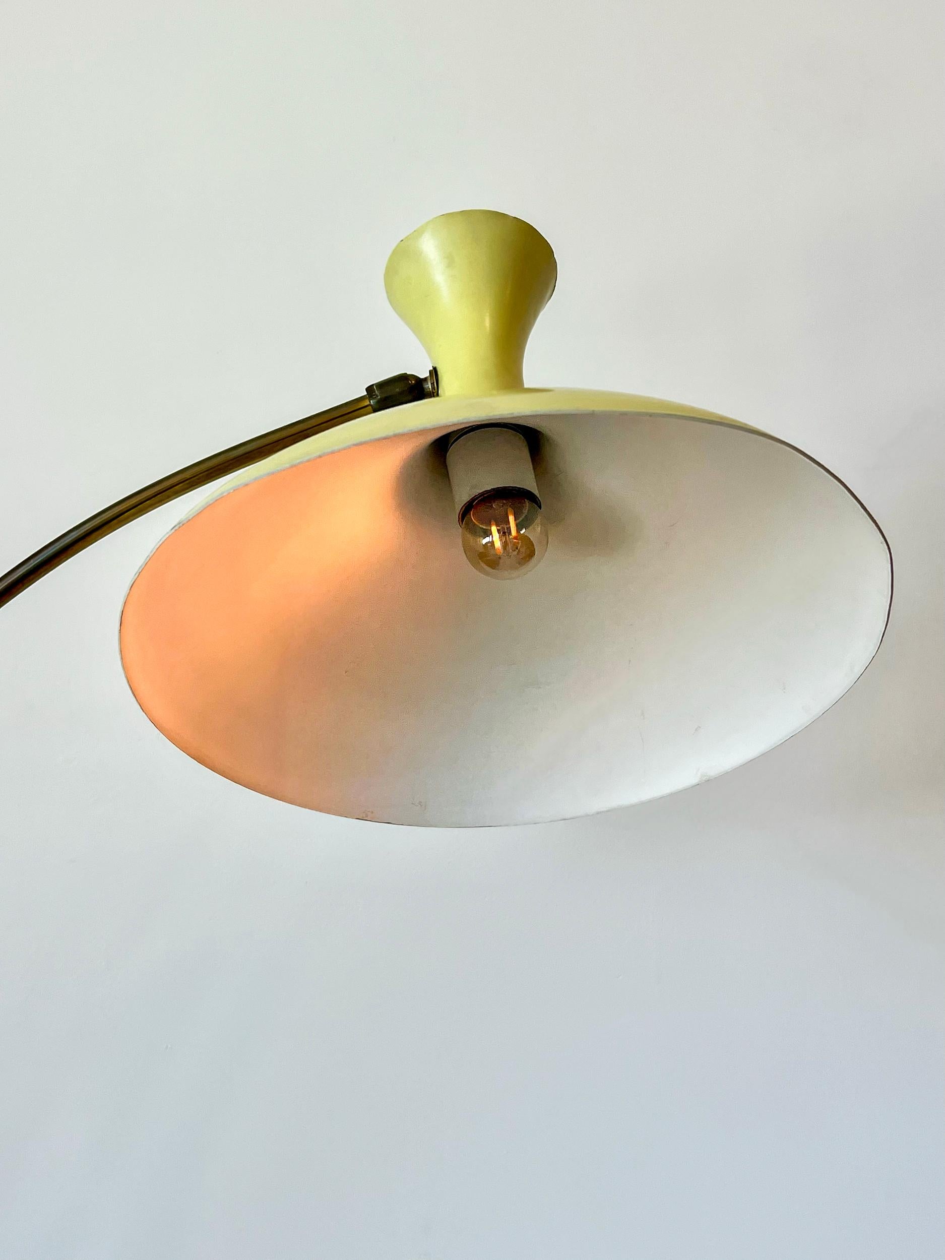 Lámpara de pie vintage de Louis Kalff para Philips Moderno de mediados de siglo en venta