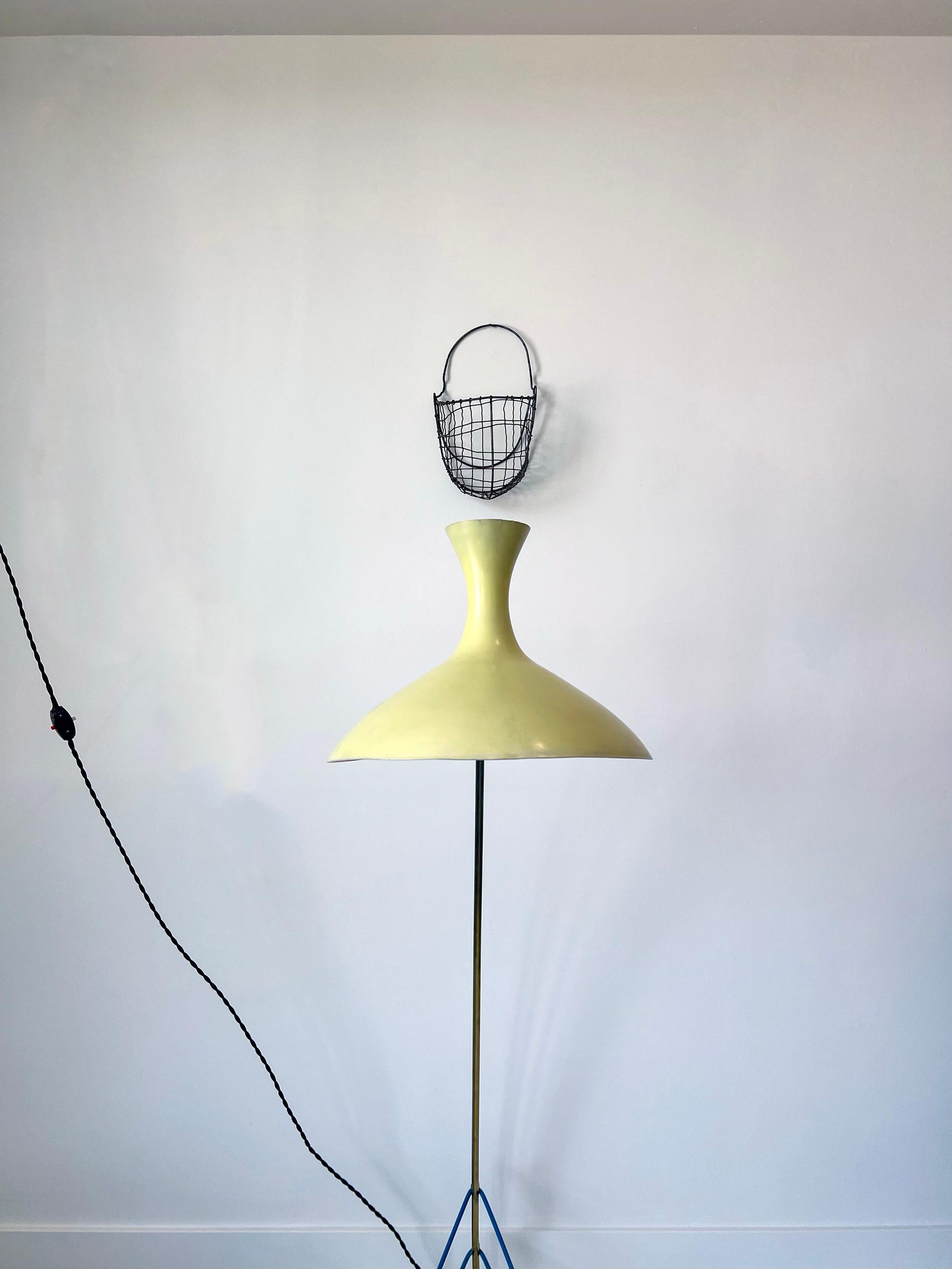 Lámpara de pie vintage de Louis Kalff para Philips Alemán en venta