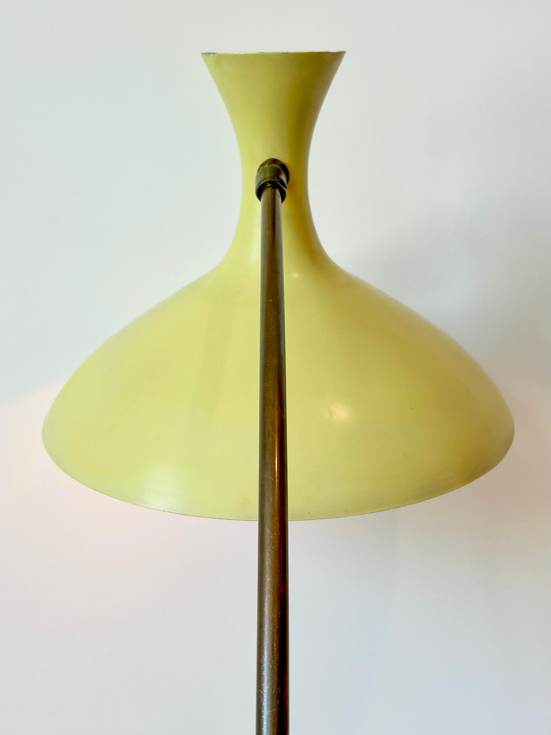 Lámpara de pie vintage de Louis Kalff para Philips en Bueno estado para la venta en Salt Lake City, UT