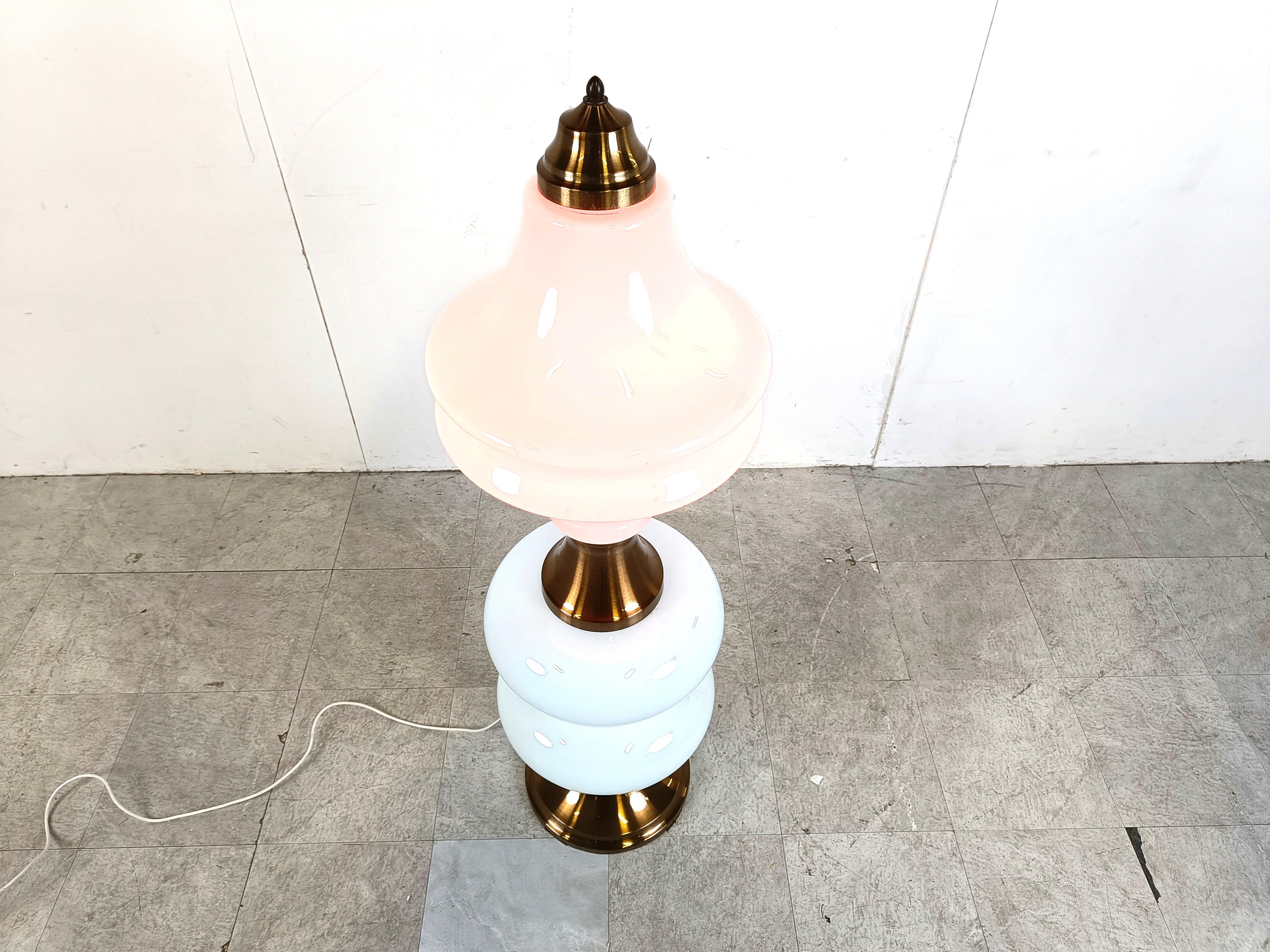 Lámpara de pie vintage de Mazzega, años 1960 Latón en venta