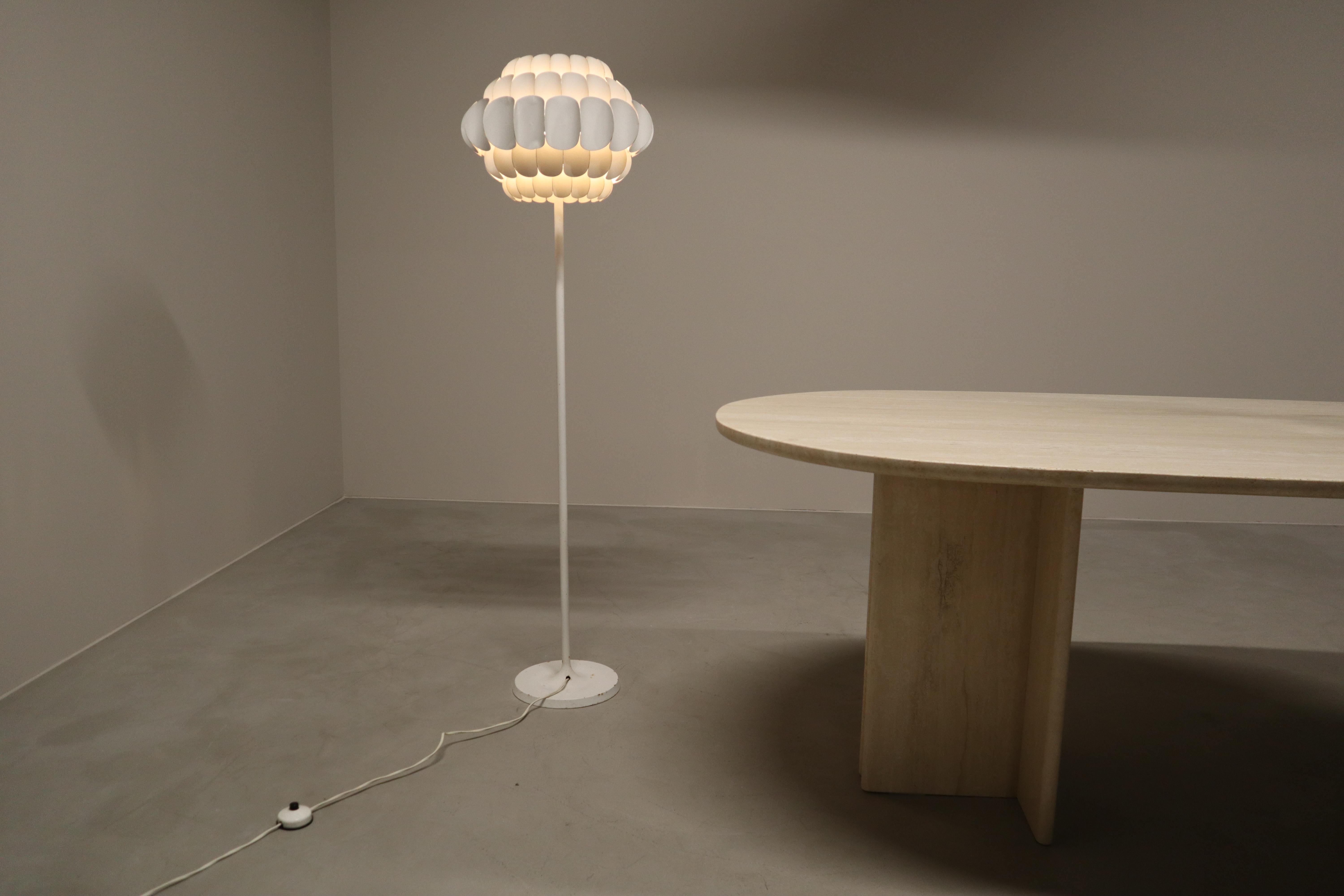 Vintage Floor Lamp by Temde Leuchten, 1960s Germany For Sale 1