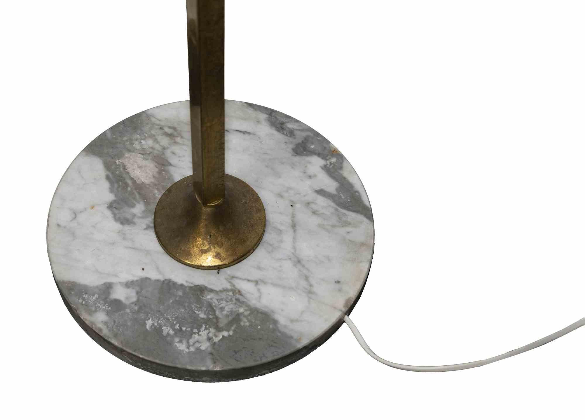 Floor lamp is an original design lamp realized in the 1970s by Gino Vistosi.

Murano glass shade, metal, brass and round shape marble base.

Mint conditions (some lack of material on brass).

 