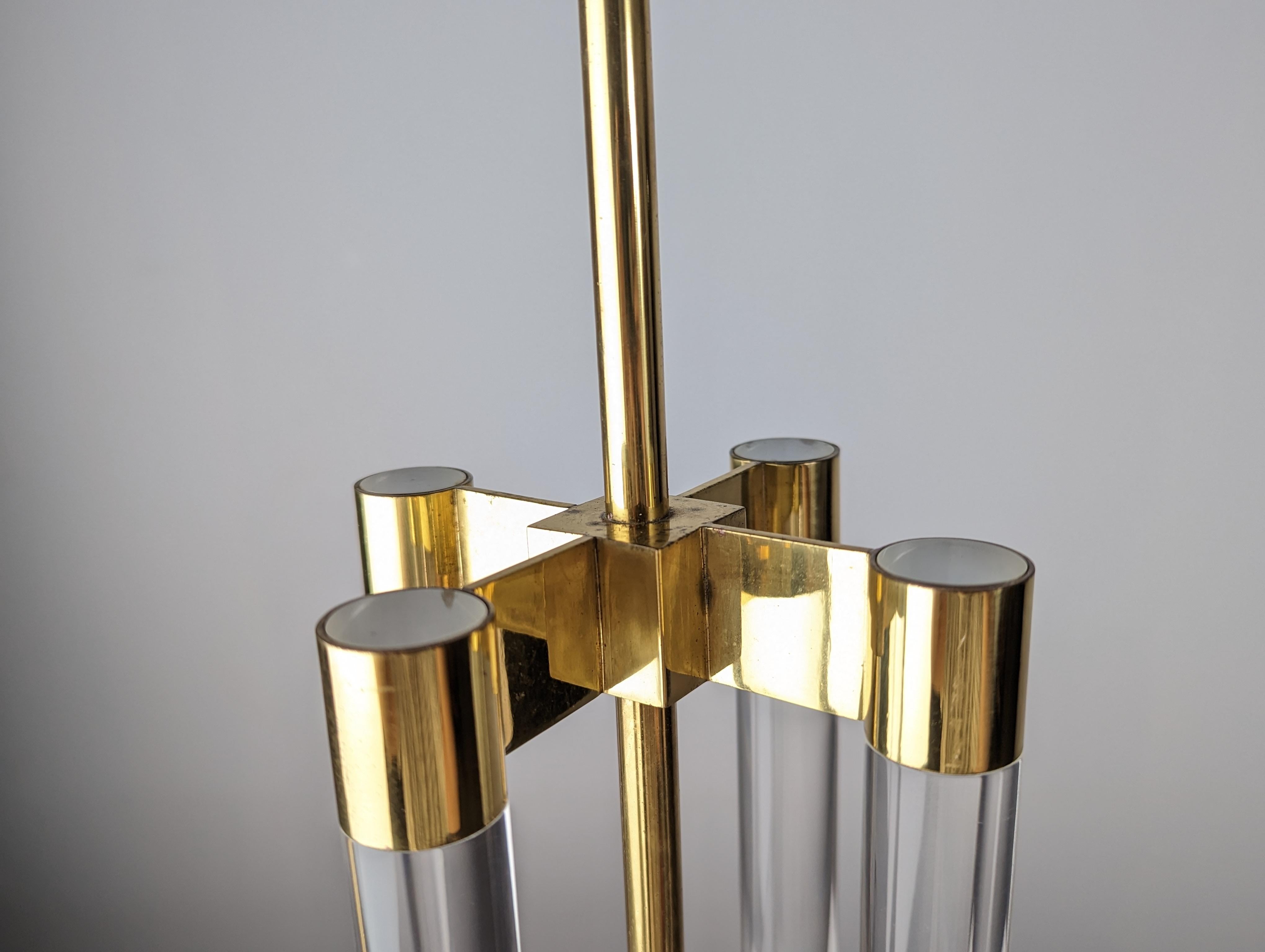 Vintage Floor Lamp Lucite and Brass, 1970s For Sale 1