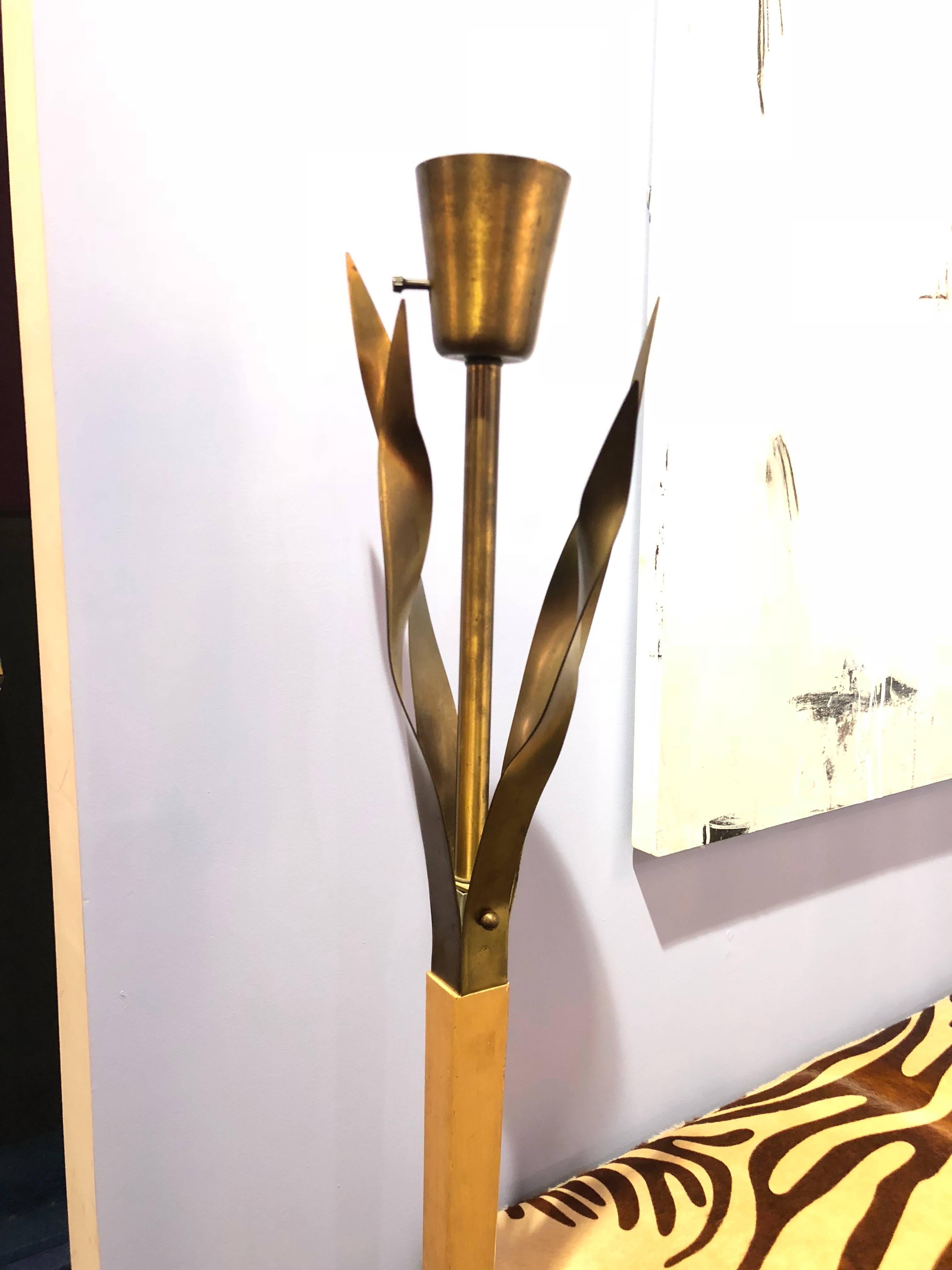 Vintage Floor Lamp with Brass Fronds For Sale 2