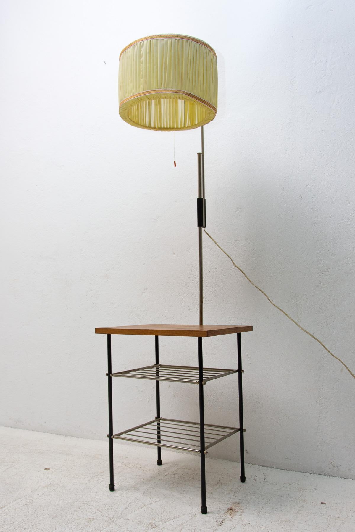 Vintage Floor Lamp with Storage Space, 70s, Czechoslovakia In Good Condition For Sale In Prague 8, CZ