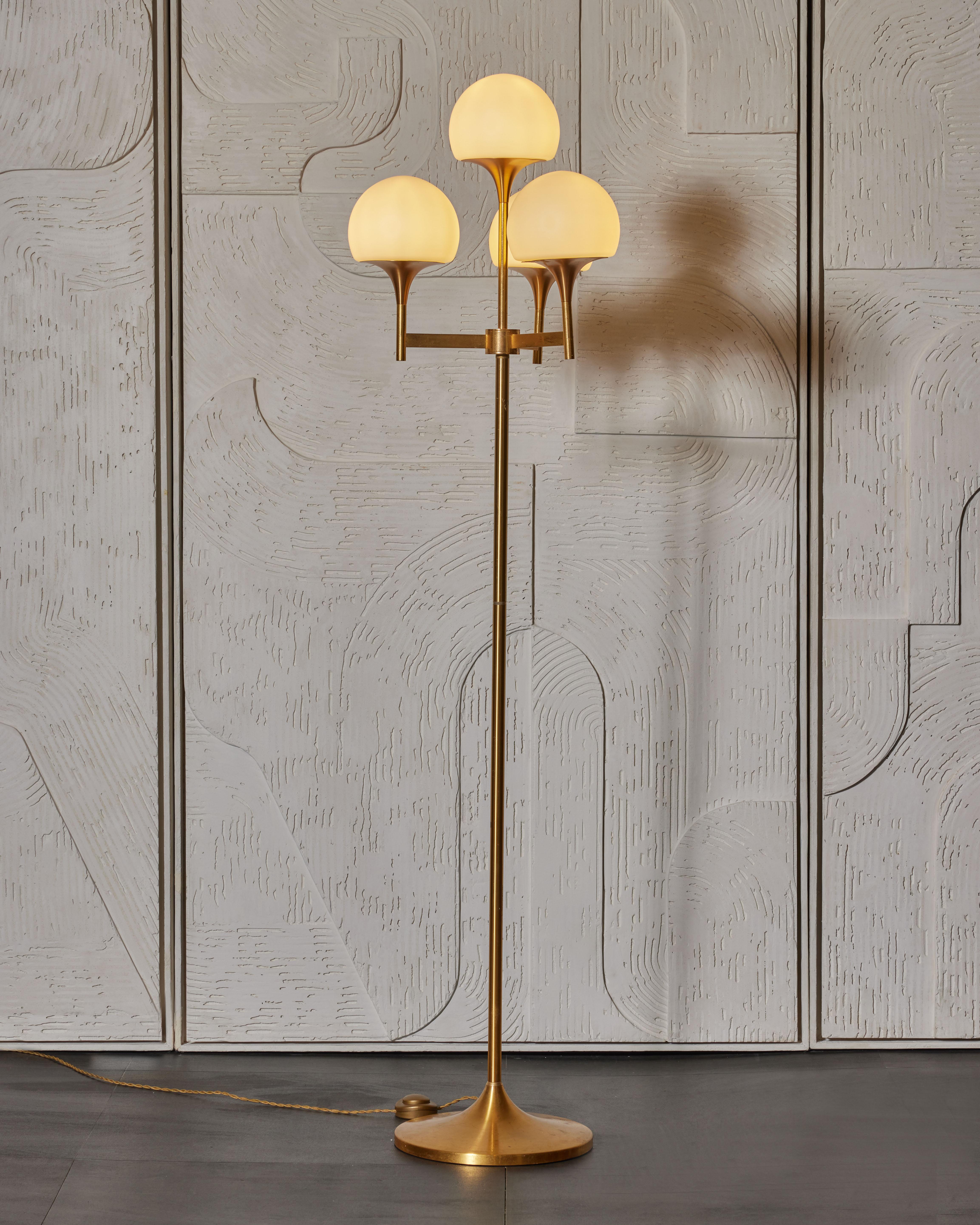 Vintage floor lamp in brass with 4 globes in opaline glass.
Italy, 1970s.