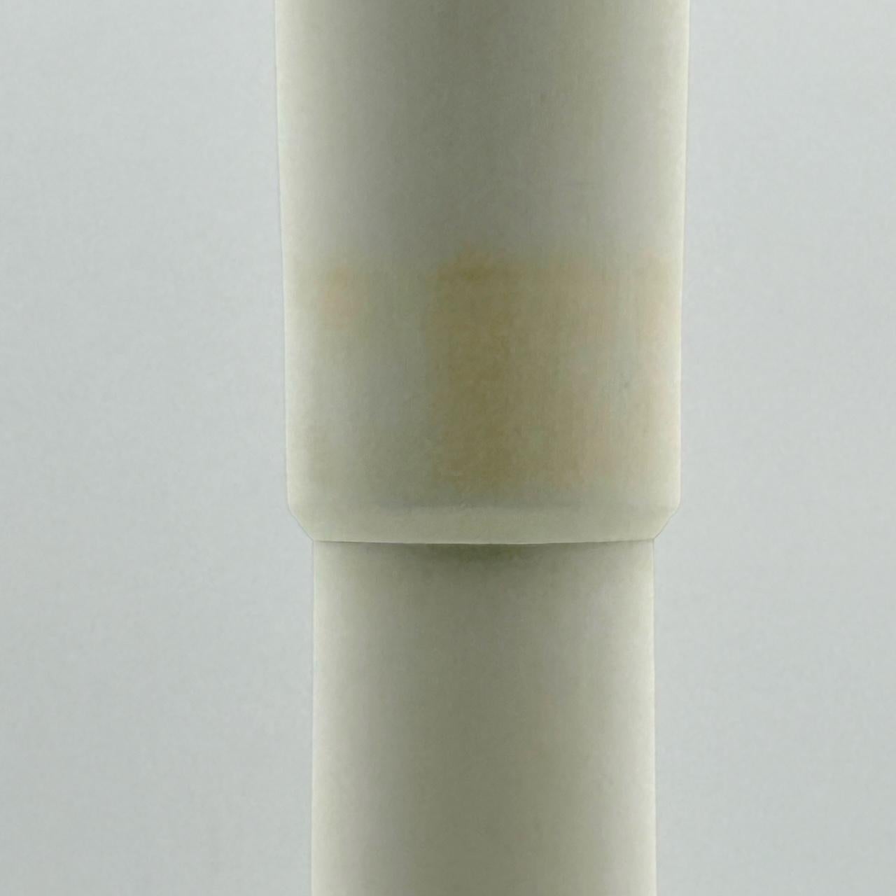 Bodenstehender Aschenbecher mit Tulpenform - Patent Design Italien 1960er Jahre (Mid-20th Century) im Angebot