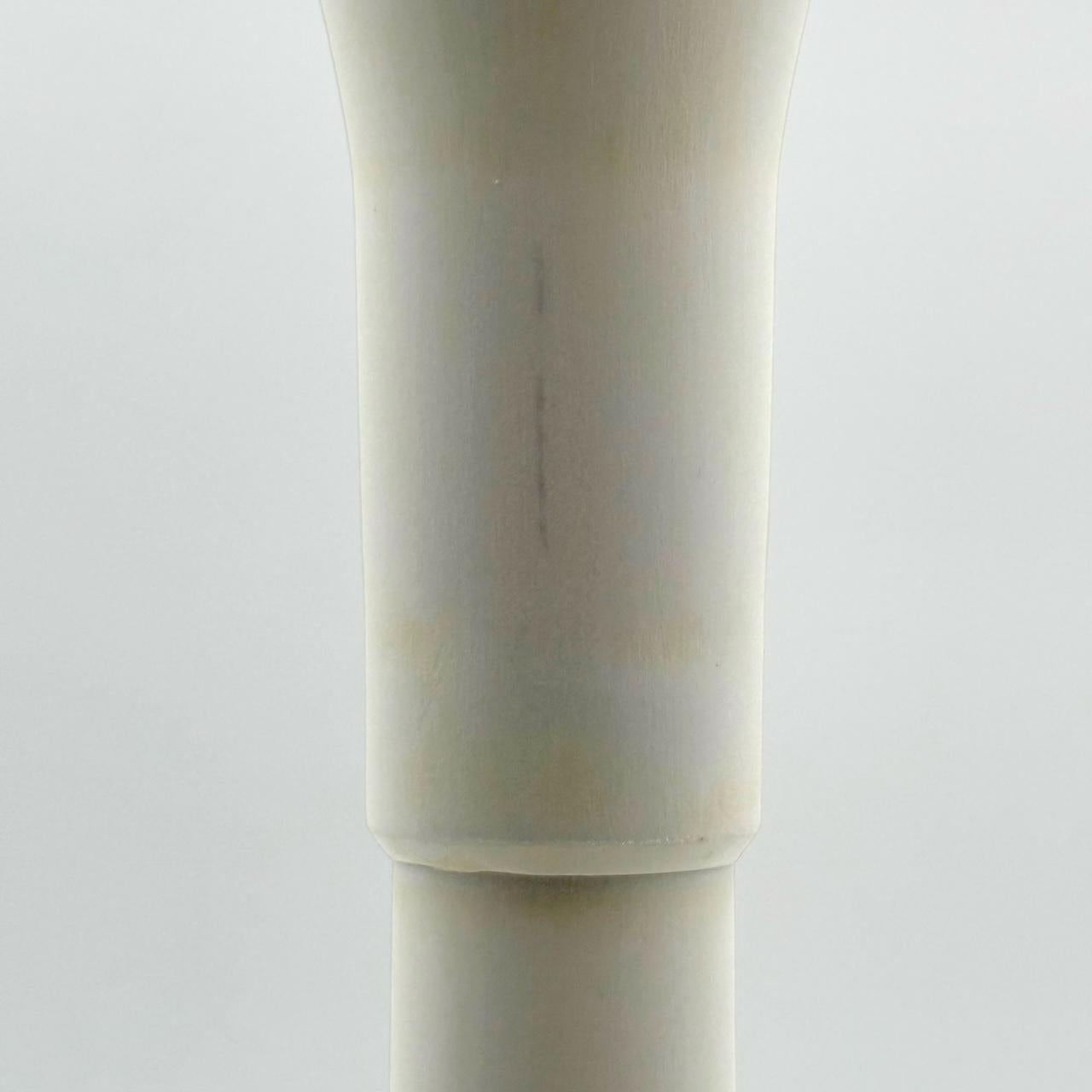 Bodenstehender Aschenbecher mit Tulpenform - Patent Design Italien 1960er Jahre (Metall) im Angebot